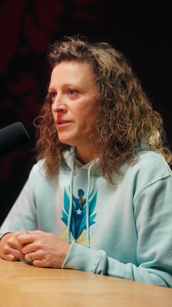 C’est quoi un bilan de compétences ?
Qui peut demander un bilan de compétences ?
Salarié - Fonctionnaire - Junior - Senior, tout le monde peut accéder à une demande de bilan de compétences !
Découvrez la suite des anecdotes de @melanie_talhouarn dans le dernier épisode de podcast disponible surYouTube :
https://youtu.be/E6dRvh7XFCs?si=gFXsT58CafWHD2Mx
🎥 crédit réalisateur : @agence.dubois