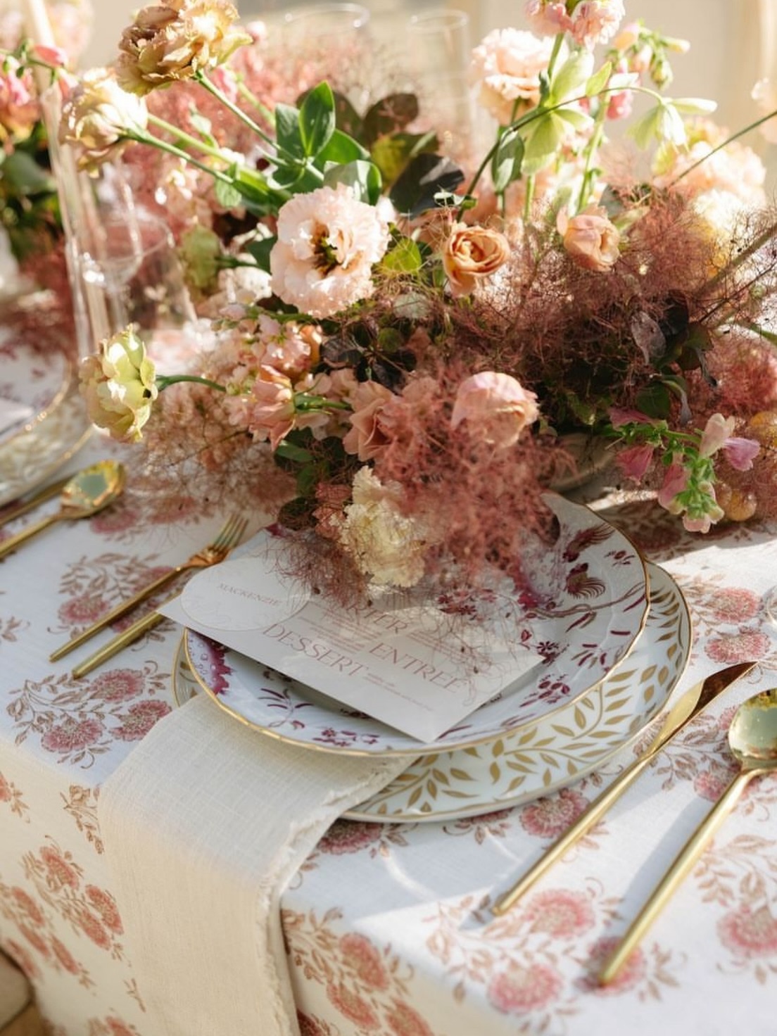A reminder that maximalism can still be monochromatic and chic 🌿
This design with @theonicollection will always be one of our favorites. The layered prints and textures worked so effortlessly together to build the perfect dinner scene inspired by an endless summer in Tuscany. #carmelvalleyweddingplanner #carmelvalley #californiawedding #californiaweddingplanner