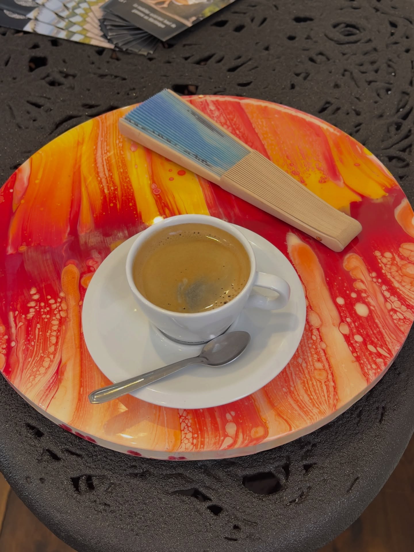 Cette journée du 6 décembre se passe au @creoleartscafe ☀️🌺 jusqu’à 17h
Je t’y retrouve ?