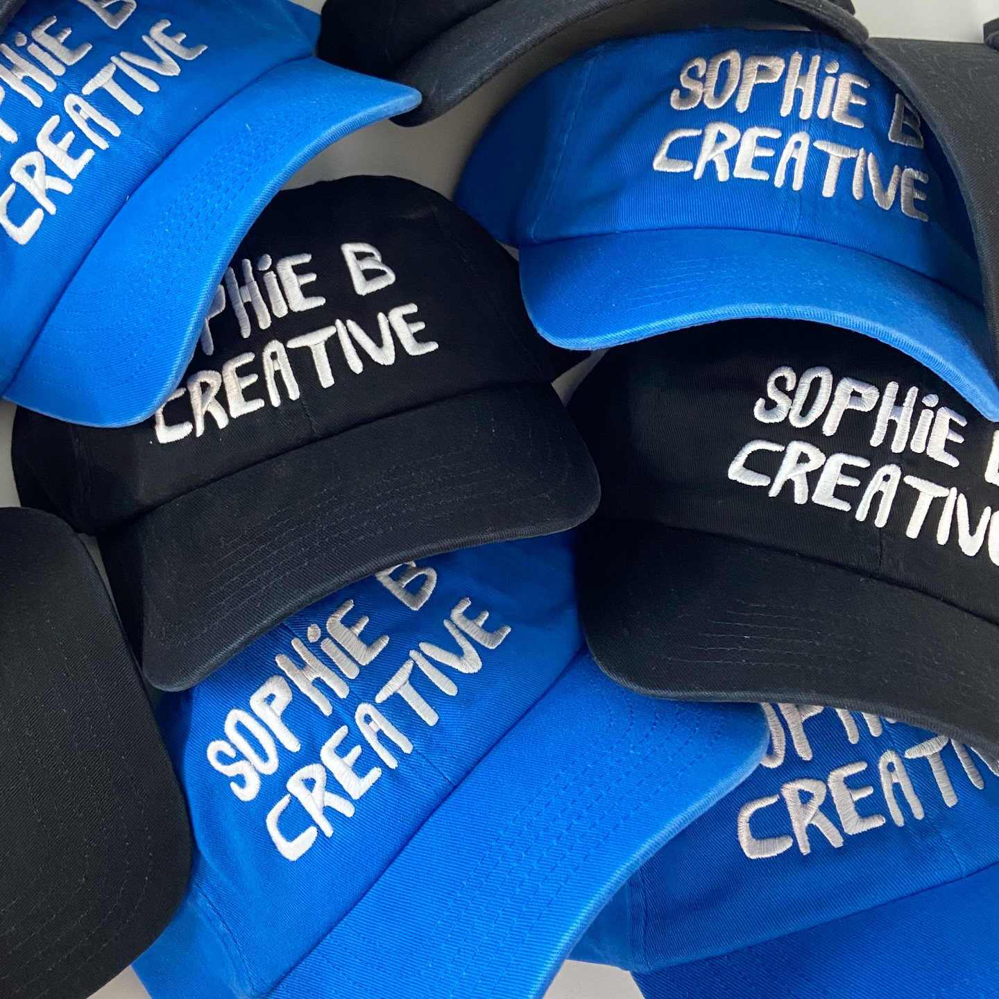 Oh Sweet Caps 😎
Still want caps for the summer holidays? Get your orders in now to be the first jobs on the machines in January 2026
$25 caps 👉🏼 sell for $50 - $25 approx profit
Simples 😎
📸 dad caps in black and electric blue for @sophieblakecreative
#customcaps #customembroidery #custommerch #custommerchandise #brandedcaps #dadcaps #brandedapparel #perthsmallbusinesses #perthsmallbusiness #perth #customcaps