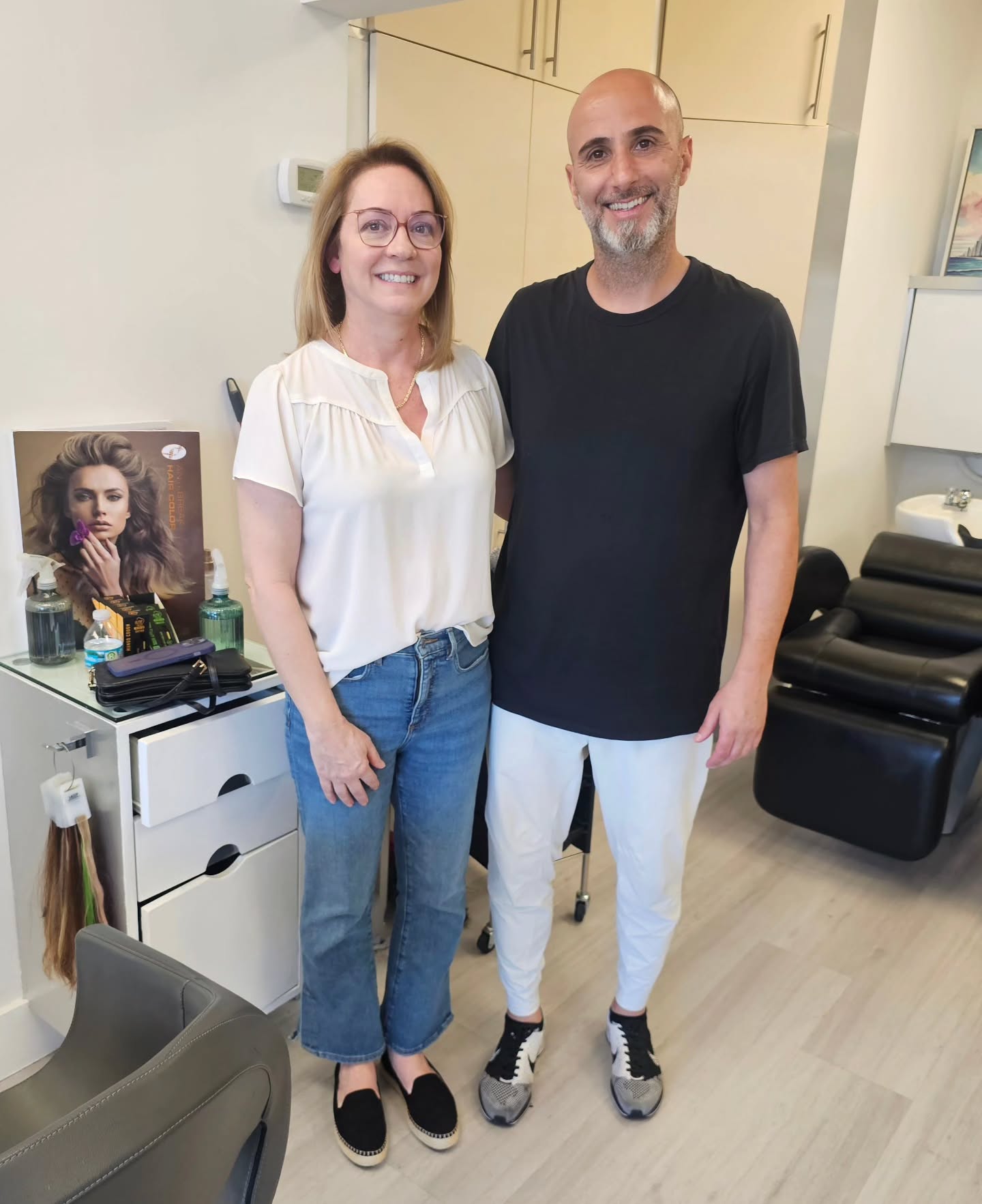 Happy clients is all we got at @aghairsalon_hollywood
Alon and Michelle after her hair color and eyebrows session👌❤️🙏
#hairinhollywoodfl #hairsalonnearme #haircolor
#hairexpert #hollywoodsalon #besthairstylist