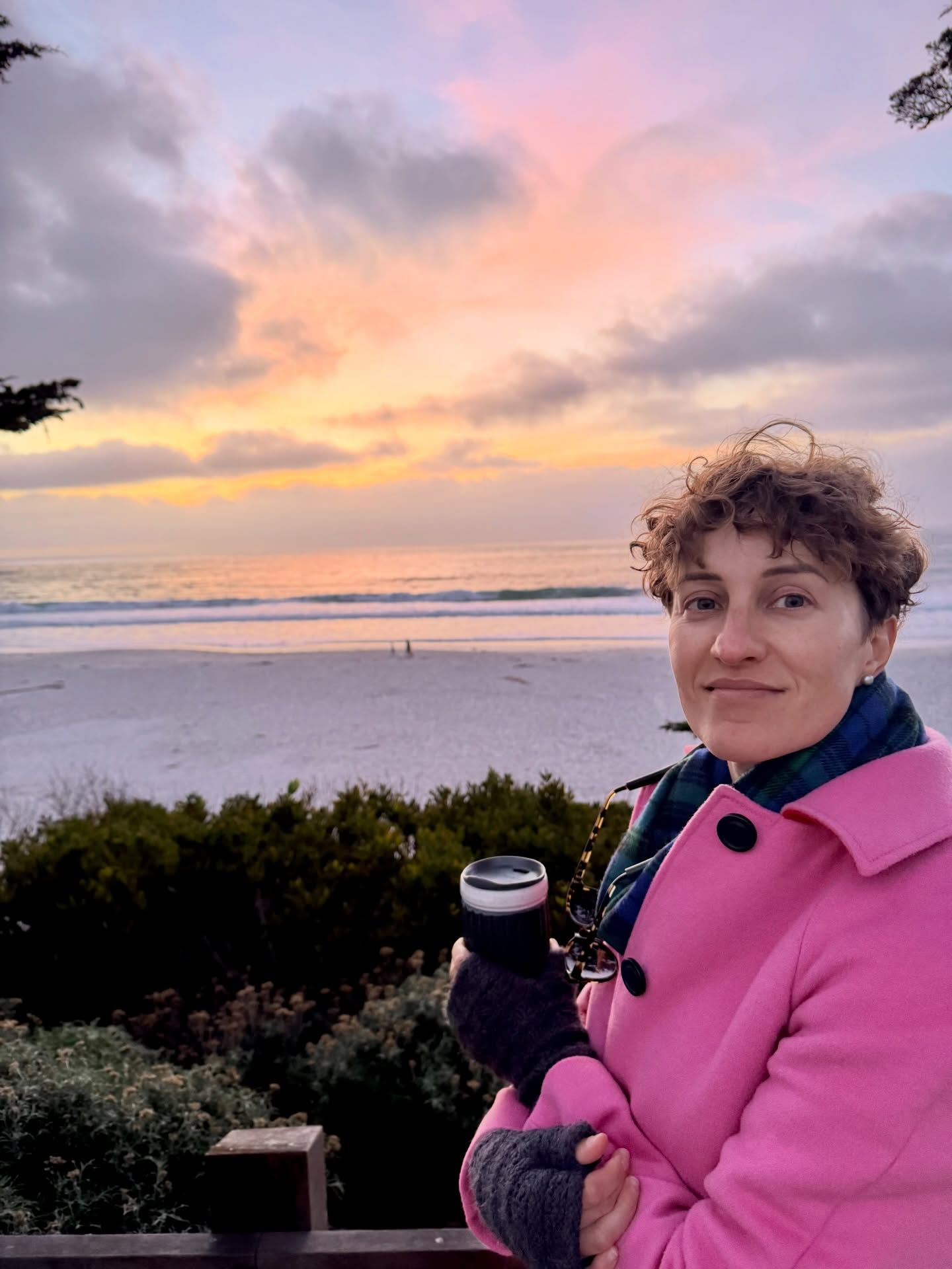 Feeling refreshed after our anniversary staycation.
Highlights: beach sunsets, the PG Natural History Museum, more walks (of course!), reading at the PG library, cooking new recipes, and hiking the new Cotoni-Coast Dairies State Park. 😌
We live where people vacation, and I really felt that this week. The cats are happy we stayed home, too. 💙