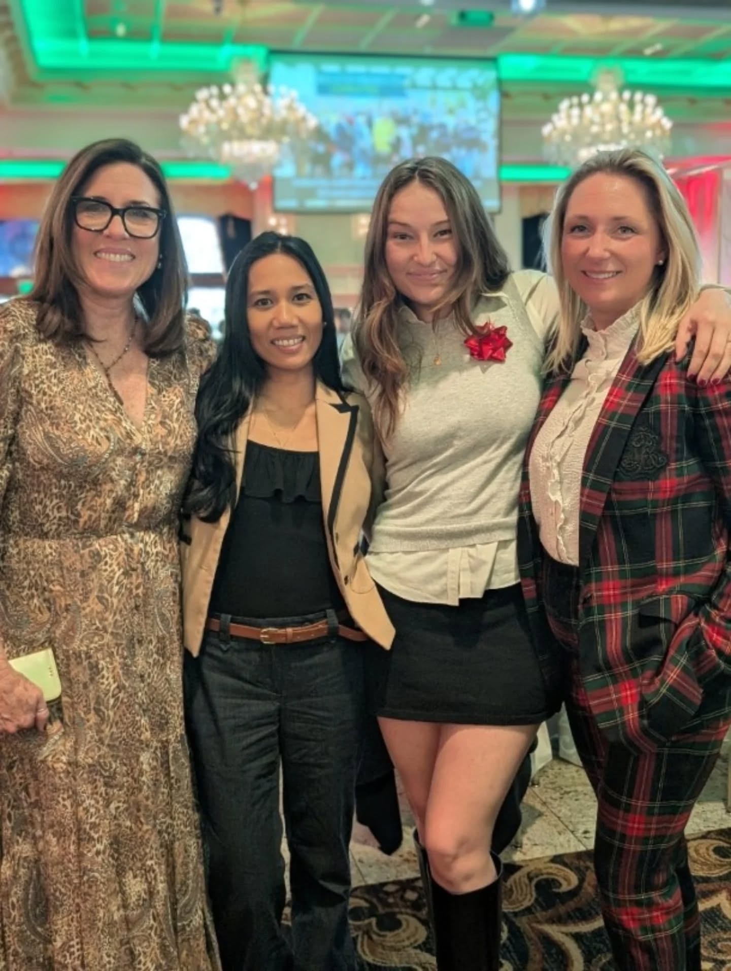 We had such an amazing and inspiring time yesterday at the @monmouthconservationfoundation Holiday Style Luncheon & Shopping Spree with Keynote Speaker, @dannyseomag !
Danny delivered such an inspiring talk that our team definitely learned a great deal from. We also had the pleasure of catching up with some lovely @fairhavengreenteam members that have been huge supporters of the UN-WASTE movement both in and around their community!
Peep our girl with the red bow, Emma, the new face behind UN-WASTE Customer Care! You can count on her for top notch consideration and accommodation for all of your next level sustainable needs 🙌🏻.
