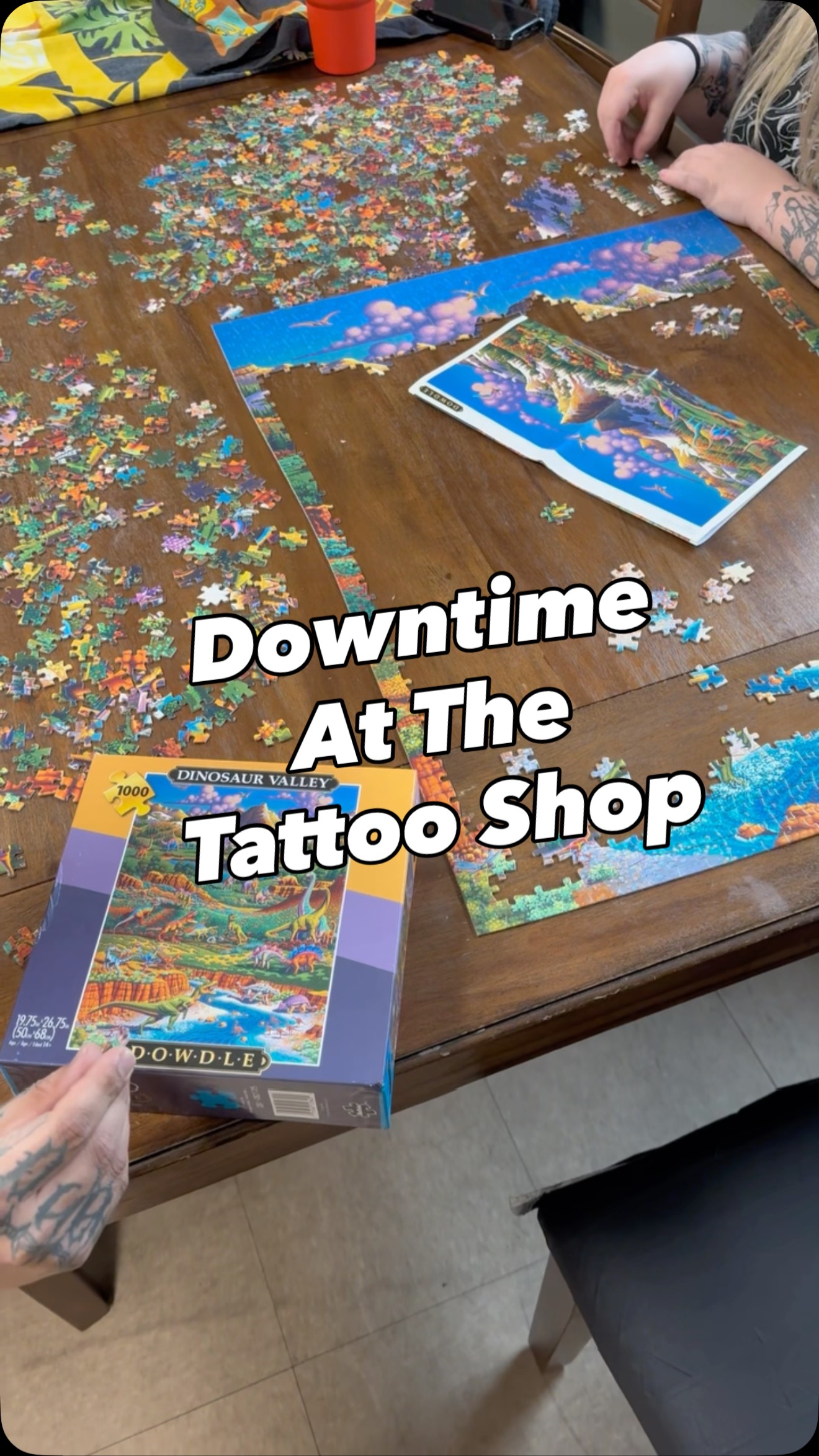 The gang is addicted to puzzles. This might become a problem. 🤣
#tattooshoplife
#puzzleaddict
#thisiswhathappenswhenimbored