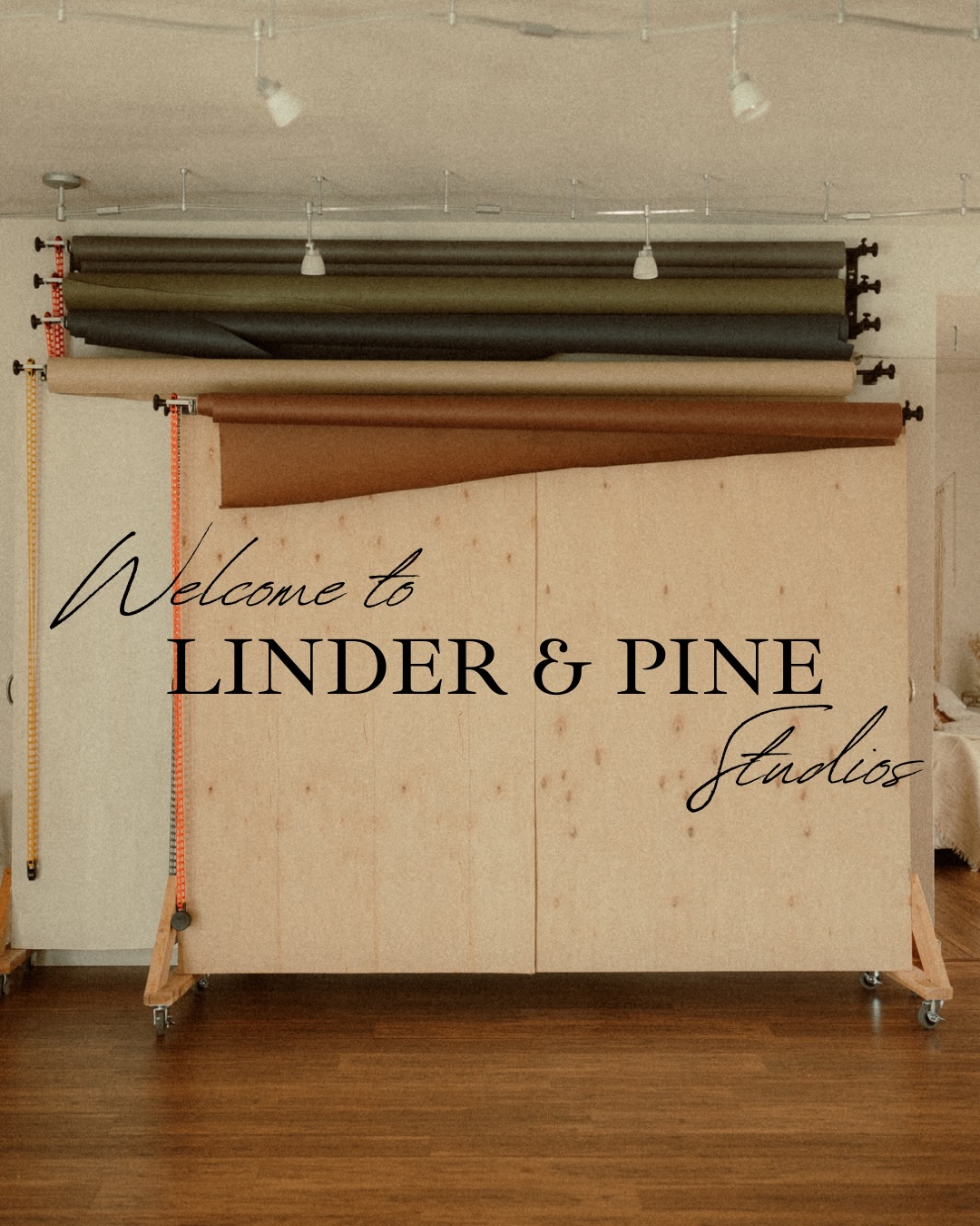 šHeyyo, and welcome to Linder & Pine Studios! I thought it was time we did a little āabout meā now that weāre up and running. š
āļø Linder & Pine Studios is a 1600sq ft natural light studio in the heart of Meridian, Idaho, available for hourly+daily rentals and small events.
š»Renters have access to a fully staged, carefully curated creative space complete with four distinct rooms: a meeting room, hair and makeup/getting ready room, the main shooting floor, and a lifestyle bedroom.
š Additionally, we have a private ensuite bathroom to ensure your clients are comfortable during wardrobe changes.
āļøMonthly members get access to our fully-stocked mini fridge, snacks and coffee/tea bar.
š¼ļøMembers also get to help us decorate with owner-approved wall art samples, so your clients can get a real picture (see what we did there) of your offerings.
š·The studio plays home to Sydne Barnett Studios. Sydne is a born and raised treasure valley artist, internationally award-winning boudoir photographer, spicy romance author, and connoisseur of street tacos and black coffee. āļø š
Ask us how to save $100/month on your monthly membership today! #studiorental #studiorentalboise #photographystudioforrent #boisebusinessbabes #hellomeridian