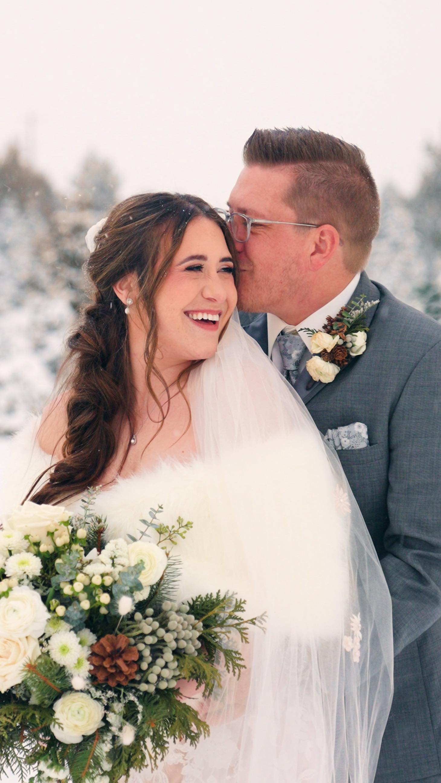 Gregory & Delancey Wedding Highlight Video!
•
•
•
•
•
#weddingvideo #winterwedding #weddingvideography