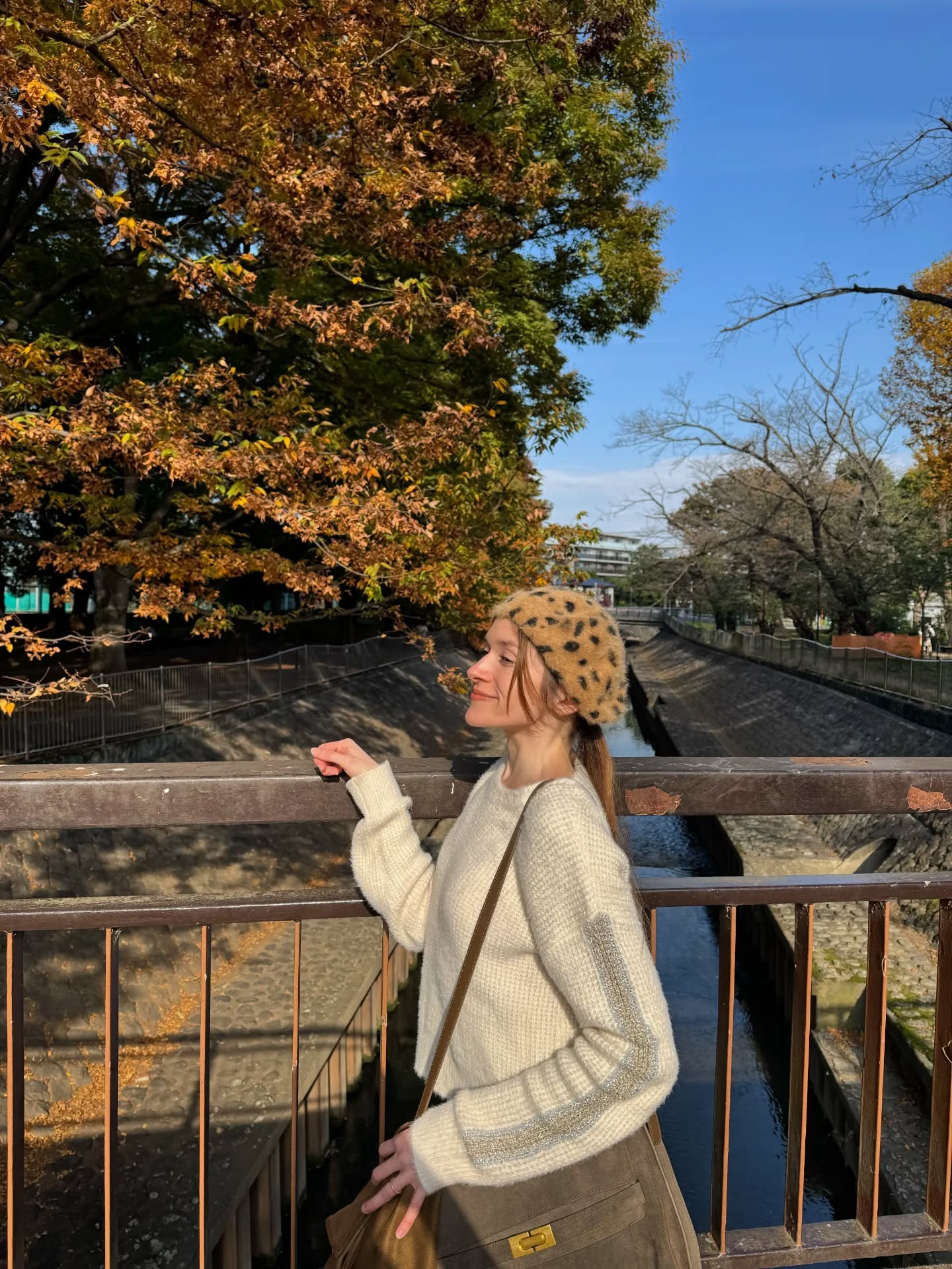 November Dump 🍁
On accueille (enfin) les couleurs de l'automne à Tokyo.
Mots-clés : Tokyo - vivre au Japon - automne - novembre
Hashtags : #novemberdump #automne #vivreaujapon #vivreatokyo #viedautrice #viedauteur #tokyolife