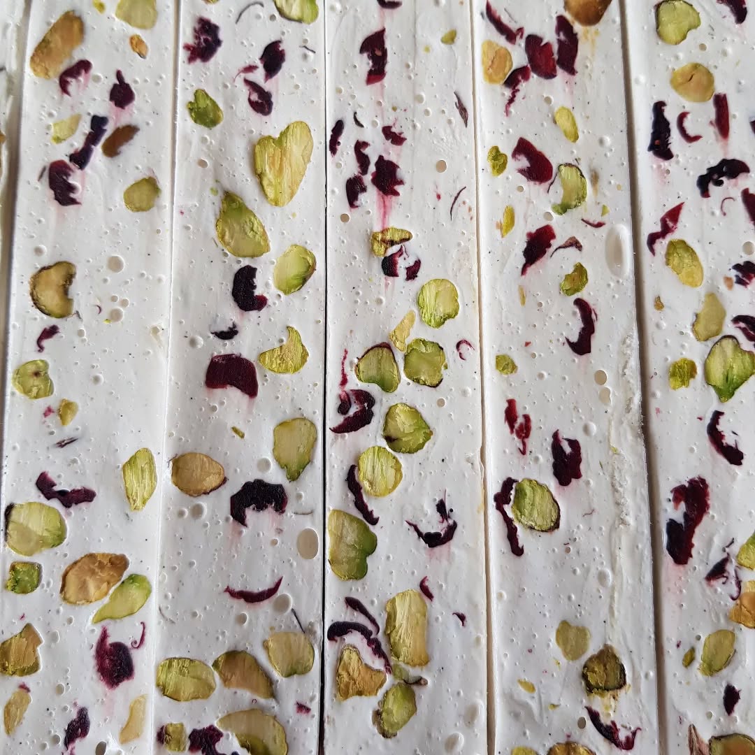 Hello! There's a new nougat flavour at Maree Bakes, that's just perfect for Christmas... Introducing our pistachio and cranberry nougat!π Delicious soft and full of flavour these candy bars make wonderful Christmas gifts. Now available to order via our site or contact Maree.
We will also have these available at The Vines Christmas Market this Saturday evening. Stock is limited so don't miss out and remember to get yourself one too!
#Pistachio #pistachionougat #perthnougat #christmasgifts #christmas #christmascake #stylish #mareebakes #madewithlove #goodfood #perthcookies #swanvalleyevents #enjoytheseason #ellenbrookfood #ellenbrook