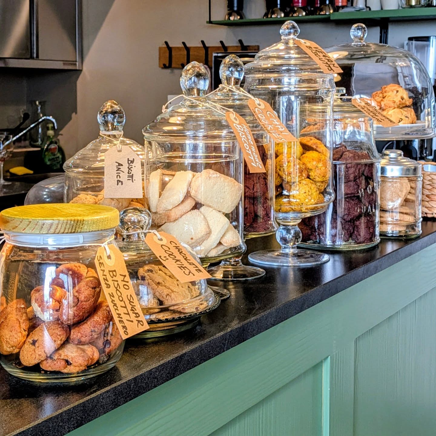 A little tray of happiness, fresh from our kitchen.
Our homemade array of biscuits is all about simple, comforting flavors: buttery, crumbly, and baked with the same care we put into every detail at Lalma.
Come taste a little sweetness from our home to yours.
📍 Find us in the heart of Montepulciano
⏰ Open for breakfast & lunch (closed Thursdays)
✨ #lalmacafe
☺️ #goodfoodisgoodmood
🍳 #breakfast
🥪 #brunch
🥘 #lunch
🥗 #lightfood
🌿 #teas
☕ #coffee
🏰 #montepulciano
🤗 #pursuitofcoziness
🌅 #spring
😎 #summer
🍁 #autumn
🌻 #TuscanFlavors
😋 #BreakfastLover
😍 #mokalovers