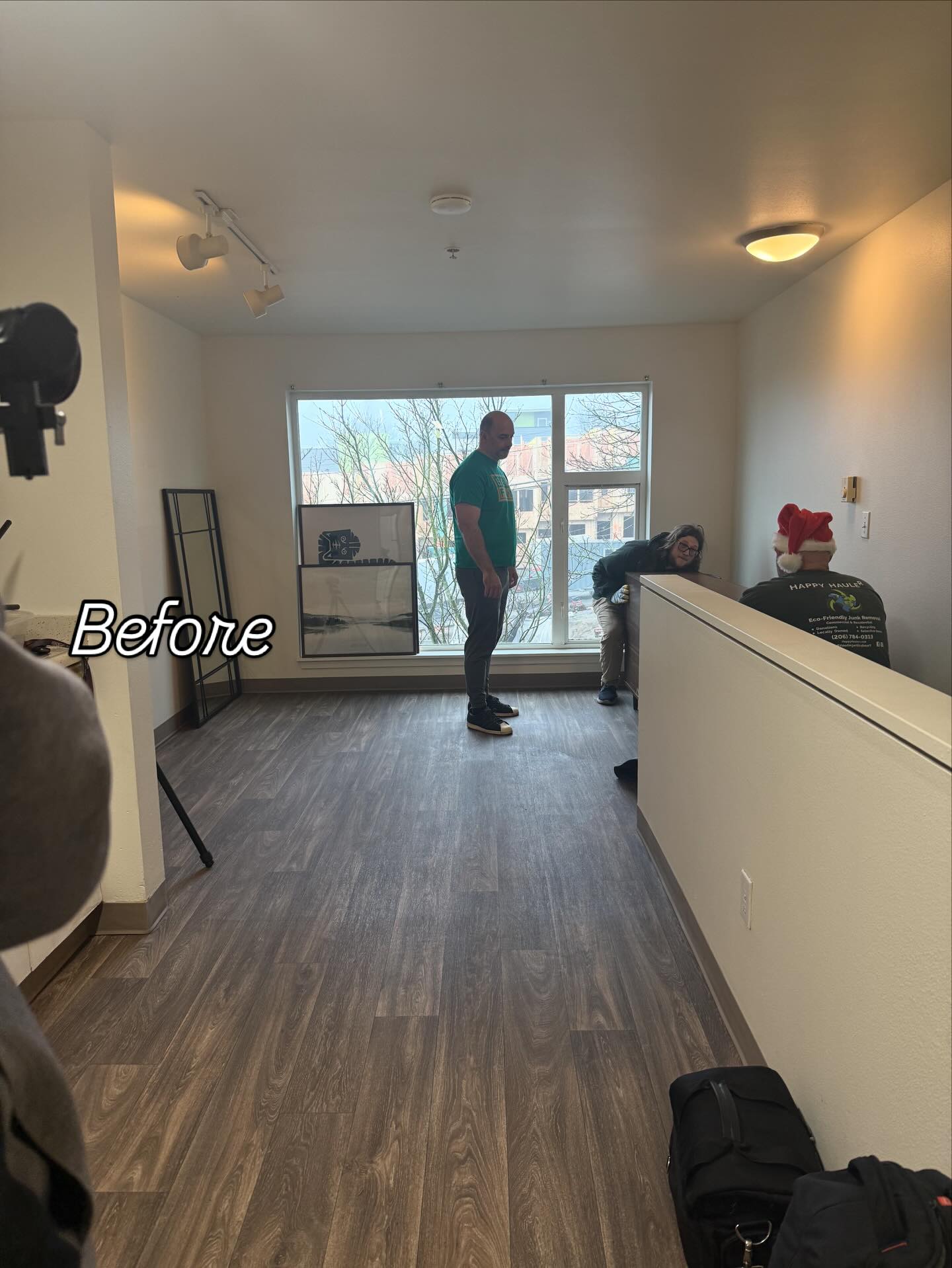 I had an amazing day being a part of @marysplacewa and @happyhaulerwa as we fully furnished a new home for a resident moving from Mary's Place to her very own apartment! Very inspiring heartfelt day and these organizations are AMAZING!
