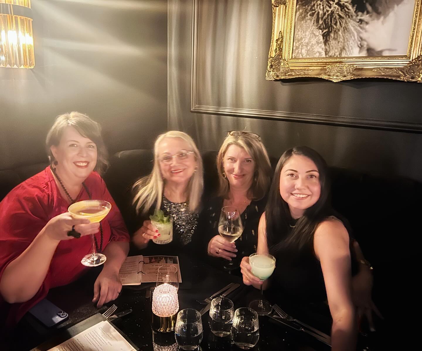 Fun night with the lovely crew from the Fembodiment™️ Method!
@lebarsupperclub