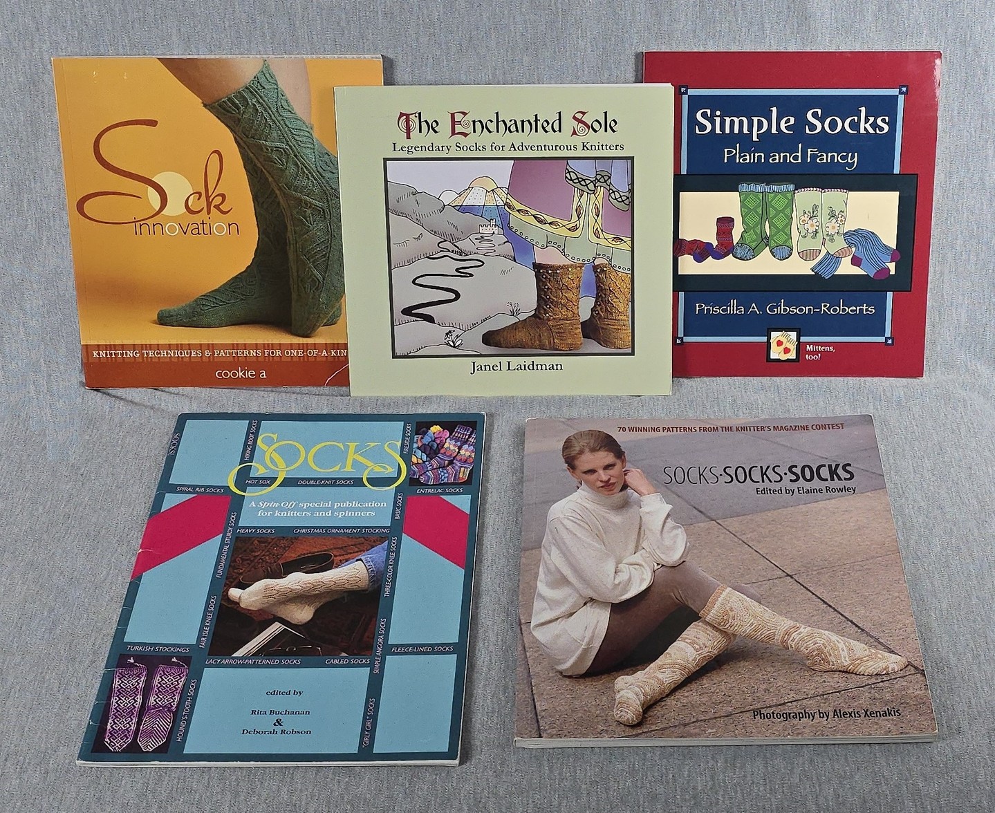 ✨ This five-book sock-knitting bundle is packed with inventive patterns, classic techniques, fantasy-inspired designs, and thoughtful guidance from expert knitters. It’s a rich mix of tradition and creativity—great for anyone who loves turning yarn into something warm and personal. You can find it at TiltedBooks.com.
#knitting #knitstagram #fiberarts #handmadefashion #crafts #TiltedBooks