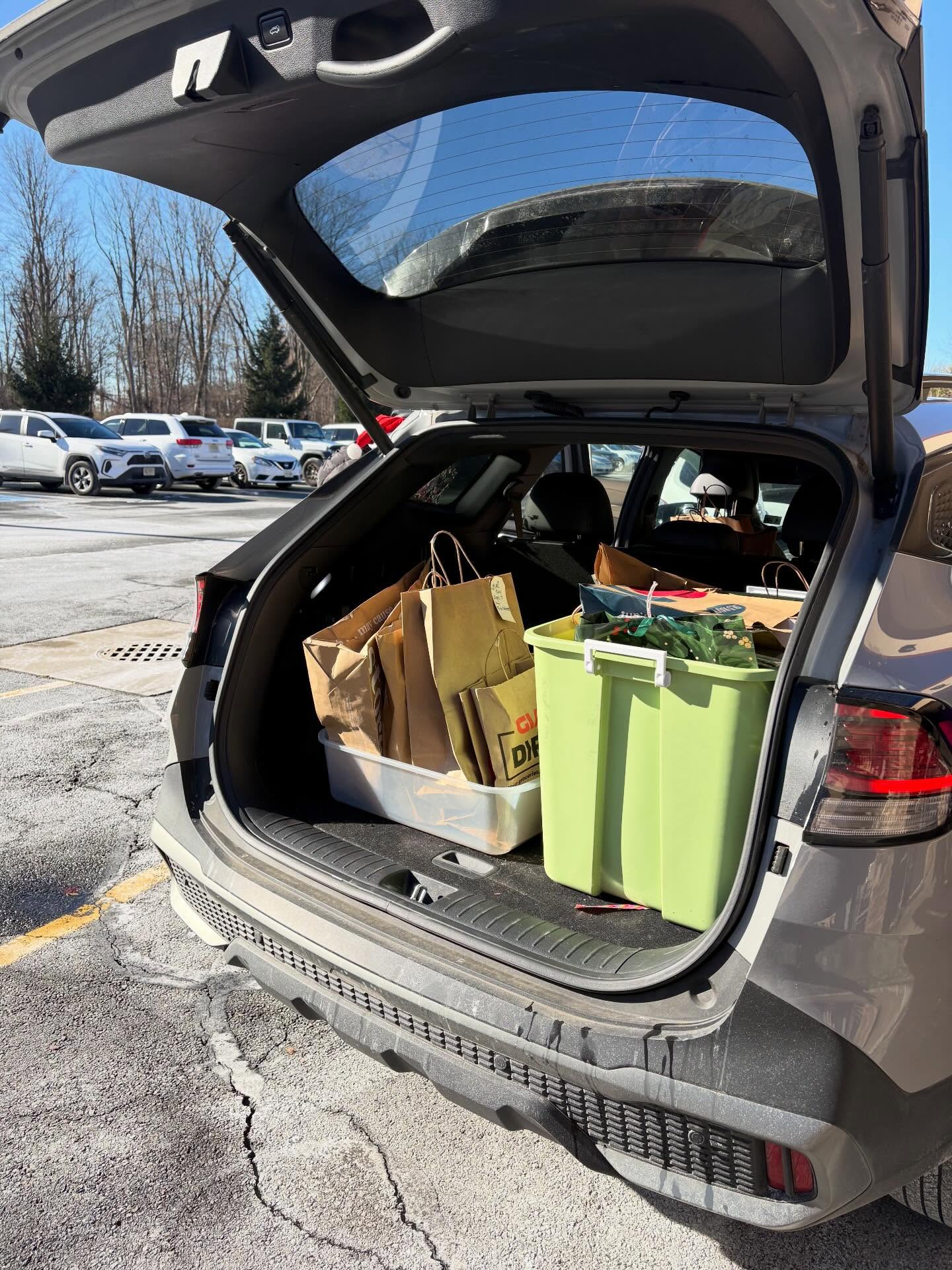 Another successful year with collecting toys and gift cards for the kids at #roxburysocialservices!!!!
Thank you to all that contributed 🕎🎄🤶🎅🕎🎄🤶🎅
HAPPY HOLIDAYS