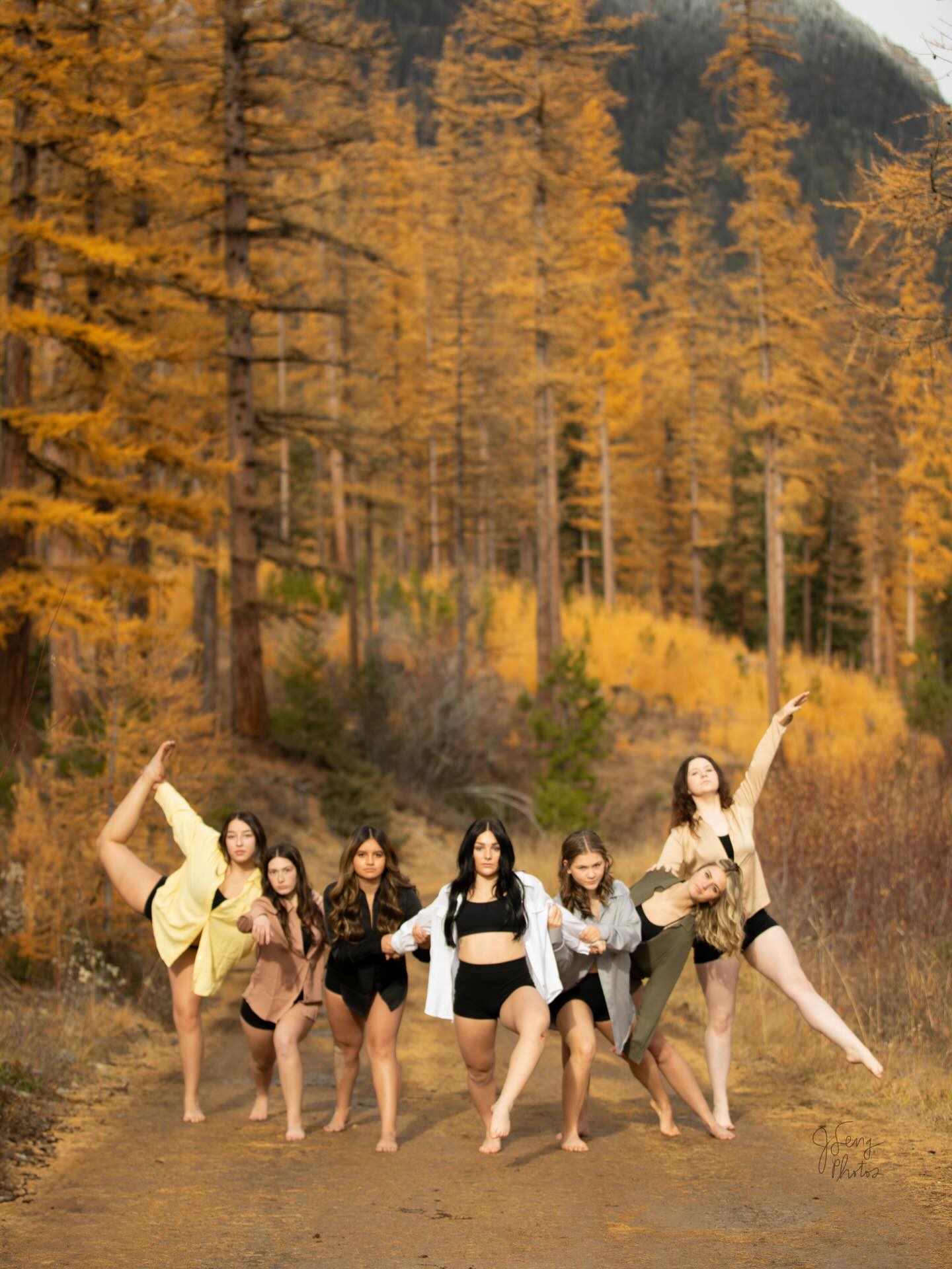 We got our photos back from our shoot with @jseng.photos and to say we’re obsessed is an understatement! There’s nothing better than stunning views, laughter, and this amazing crew of elite dancers & instructors. Thank you @jseng.photos for giving us photos we’ll treasure forever! And kudos to the dancers for braving the cold temps. These shots are worth it! ✨
#cadscompteam #dance #dancephotoshoot #cadslife #elitedancers #dancephotography #creativeartsdancer #livinuptothename #weloveourdancers