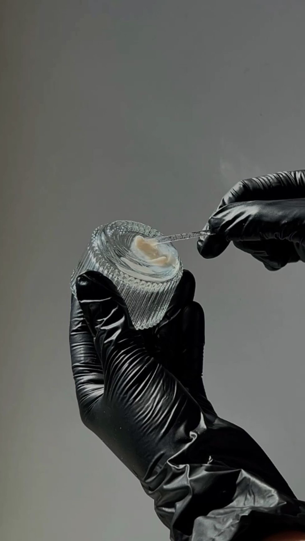 Holiday glow activated ✨
17 days until Christmas!
Link in bio to book 🤍
No openings? Add yourself to our waitlist online!
#vibeauti #oakvillebeauty #oakvillelashes #oakvillelashlift #gtabeauty #lashlifts #lashtransformation #christmaslashes