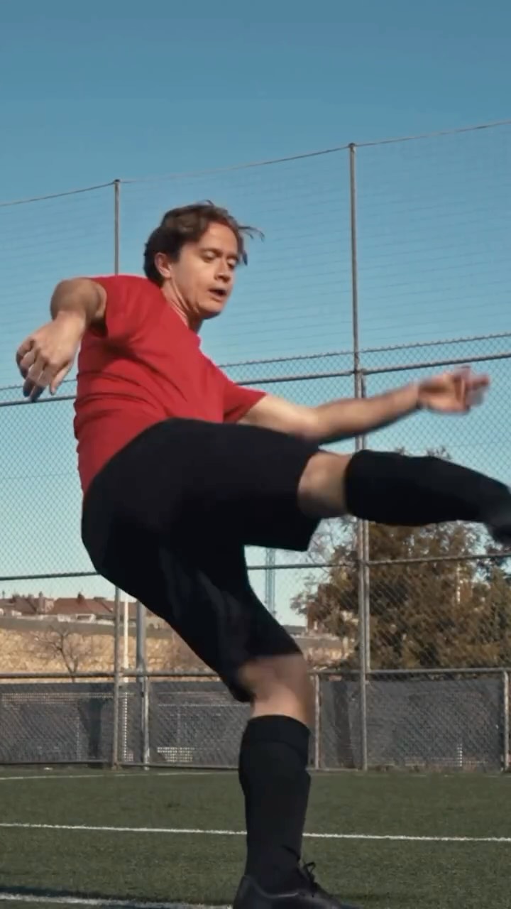 Which sport are you training for this upcoming coming season?
Sport-specific training isn’t just getting stronger — it’s training for what your sport actually demands.
We focus on the movements, speeds, muscles, and energy systems you use in competition, so the work you do in the gym actually transfers to performance on the field, ice, or court.
Make this next upcoming training season your best. Train with purpose. Perform with confidence.