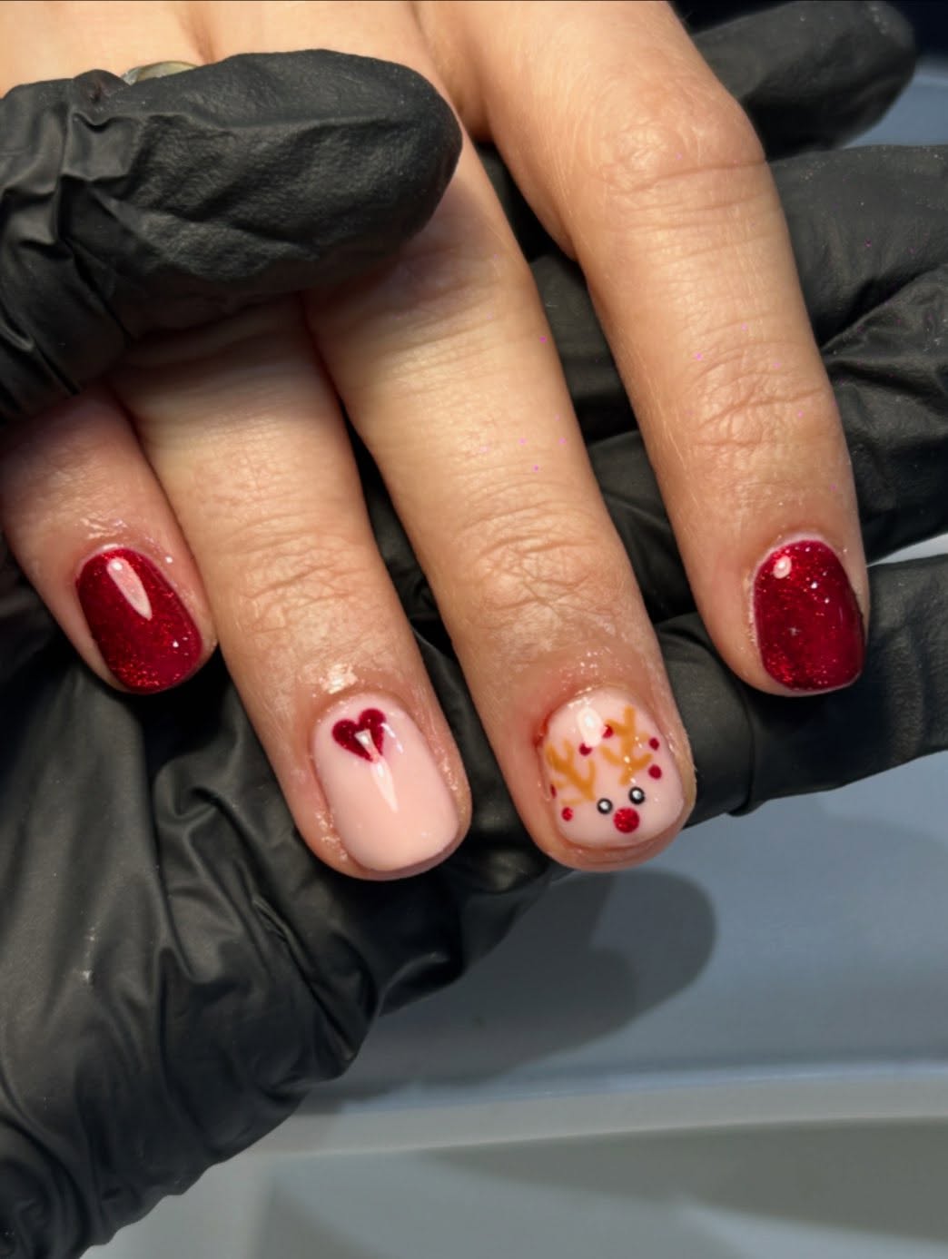 Short and sweet 🦌
#christmasnails2025 #biabnails #biabmanicure #festivenails #redglitternails #reindeernails #christmasnailart #winternails2025 #nailtechuk #nailartistuk #holidaynails #nailinspo #cutechristmasnails #naildesignsuk #gelnailsuk #prettyinred #pinkandrednails #seasonalnails #christmasmani #xmasnails