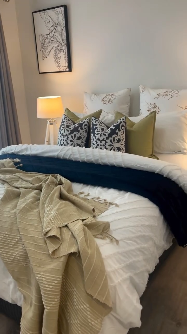 Staged bedrooms are gems 💎 for the listing. Do not list your rooms naked 😉Styled in franklin #homestyling #canberraproperty #homesweethome #houseforsale