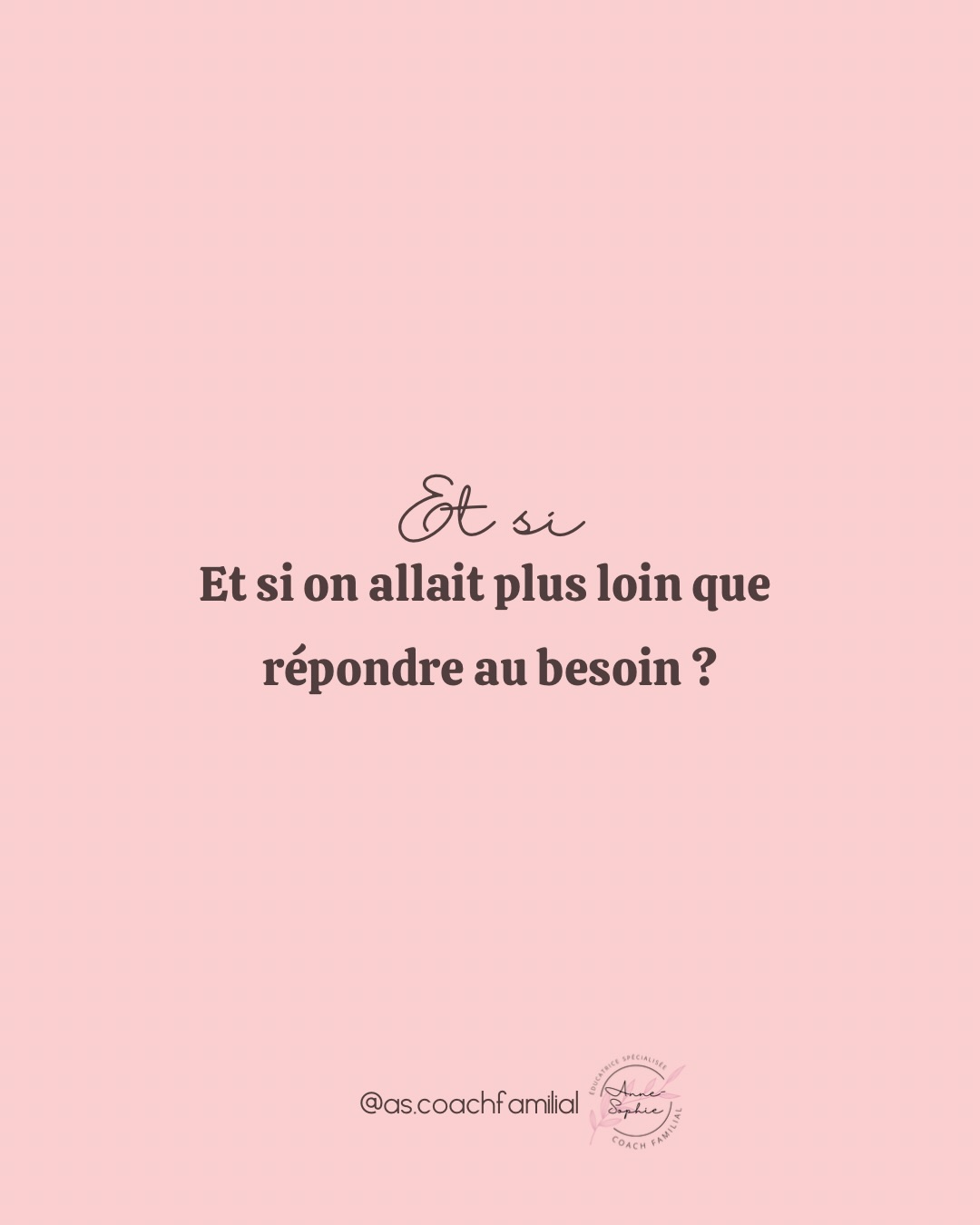 Parfois, on croit que l’enfant « va nous le dire » quand il a besoin de quelque chose. Mais dans la vraie vie, il a souvent besoin d’un peu plus que ce qu’il exprime pour garder son réservoir bien rempli.
Anticiper, c’est offrir un surplus de présence, de douceur, de repères… avant même qu’il le demande.
Ces petits gestes supplémentaires renforcent sa sécurité intérieure et préviennent bien des débordements.
Ce n’est pas surprotéger : c’est soutenir la relation et créer un climat plus stable pour toute la famille.
✨ Tu veux approfondir cette posture au quotidien ?
Viens m’écrire en message privé ou découvre mes accompagnements parentaux.