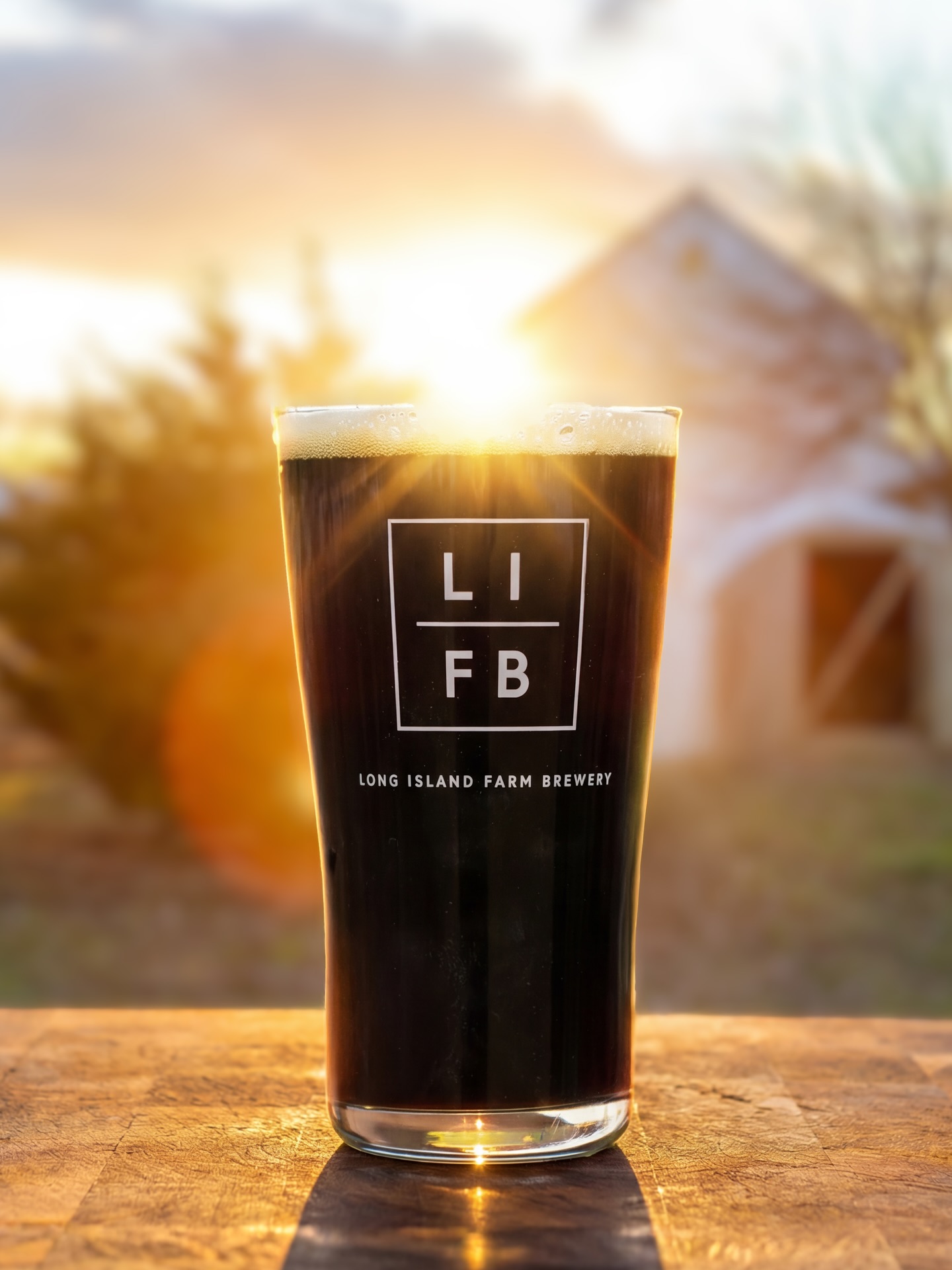 WINTER SOLSTICE ❄️ NOW ON TAP
Winter Solstice - Black Lager 6.2% ABV
The days are getting shorter, the beers are getting darker. This Czech-style lager is robust yet crisp.