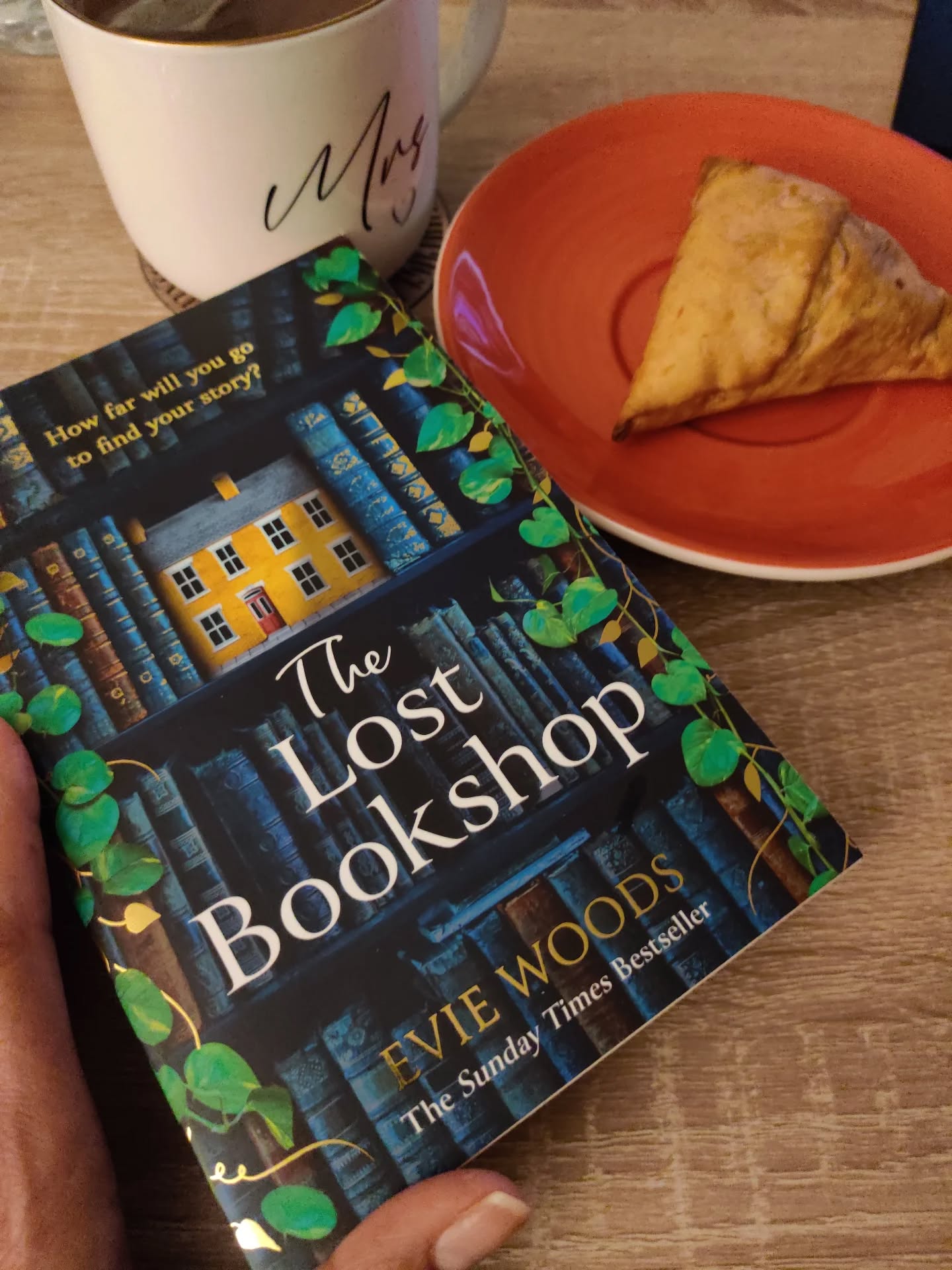 I tell myself not to judge a book by its cover and then go ahead and pick this one because of its cover. I have no clue what genre it is, but it speaks to me so I'm rolling with it. Feeling a bit adventurous tonight... 📚