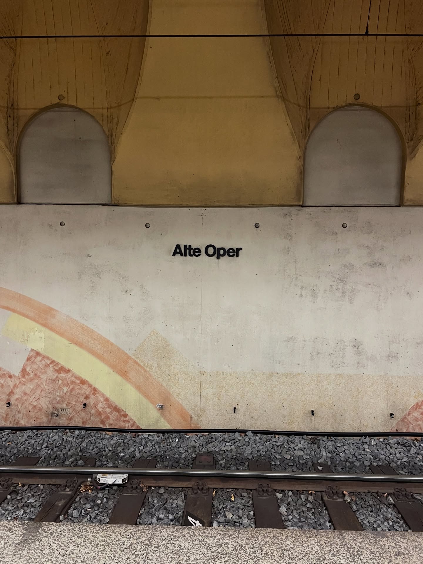 Call me a nerd but I truly wish there was a Shostakovich-Rave 🤭🧚🏼♀️🪩❤️🔥✨
Thank you, dear @annesophiebertrandharp for the invitation to play Shostakovich 11th Symphony with you and the fantastic @soloharpistslife and @sofiariguez_ last week! Thank you @alainaltinoglu and #hr-sinfonieorchester 🤍
#rave #shostakovich #alteoper #harpist