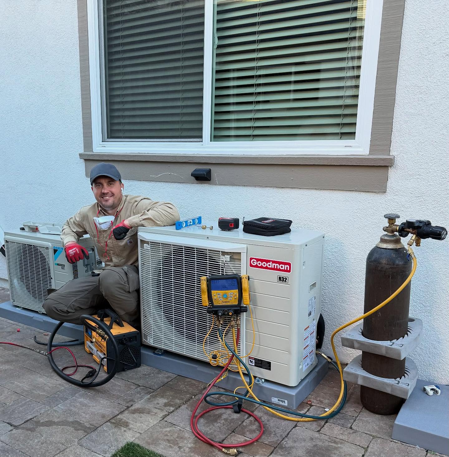 Daikin mini split and Goodman side discharge heat pump install in Laguna Niguel #hvactech #hvacinstall #ductwork #heatpump #ac #orangecounty #lagunaniguel #goodman #daikin