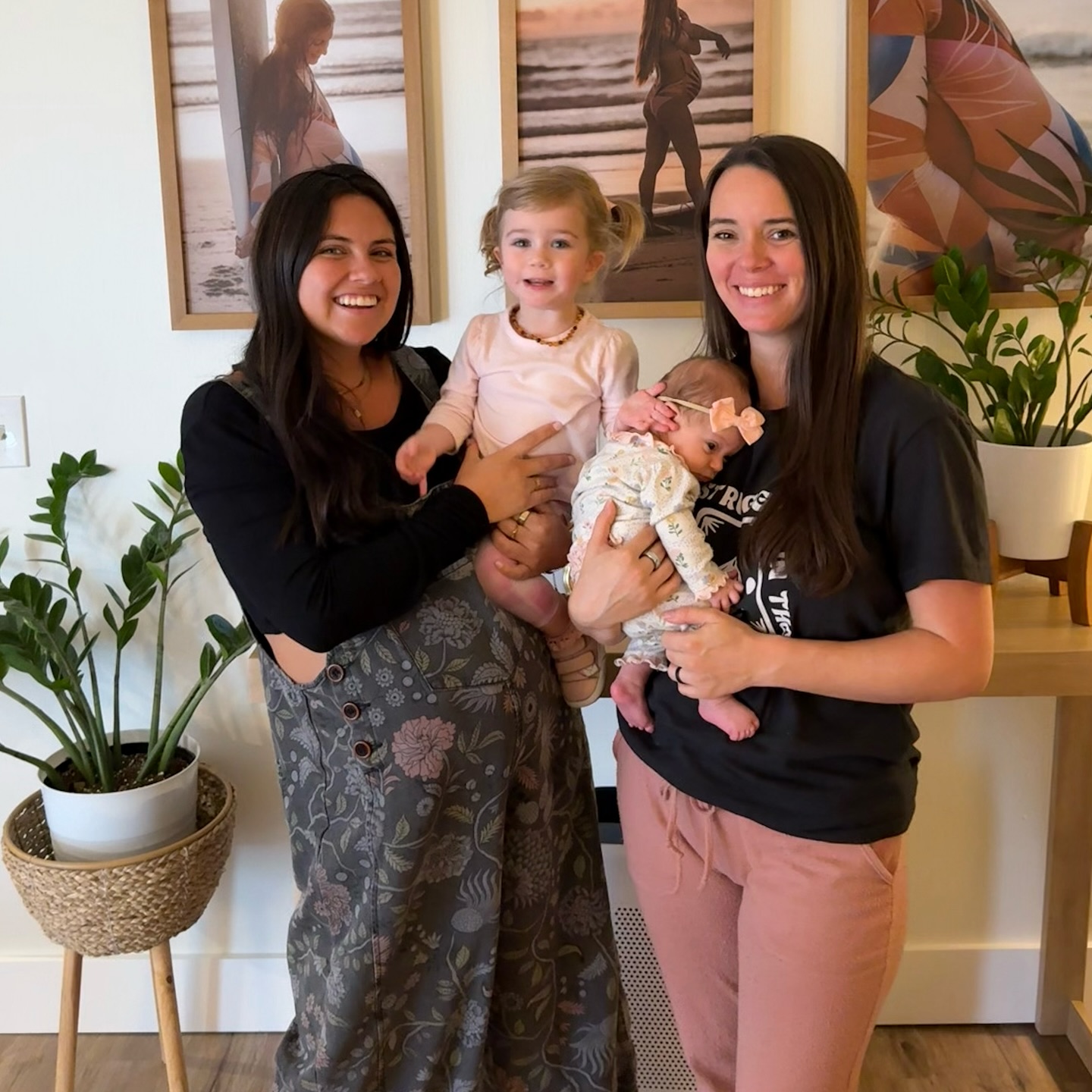 Full circle moments like this 🥹 Holding two of my doula babies and getting to stand on the other side of such a redemptive story with the sweetest family. Care just hits different when I’ve been with a family for the long haul!
•
Seeing my mamas again at postpartum group week after week fills me up every time.
If you’ve been — what’s your favorite part? If not, what would make you want to come?