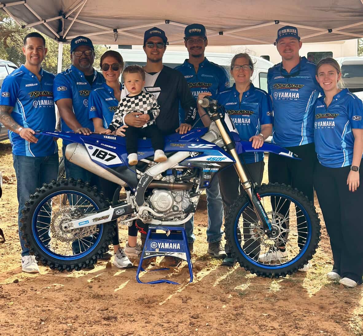 @eubankin and family looking good in their new custom crew shirts⚡️ #lookgoodridefast
Want to add some 💥 to your crew? Let’s get yours done next 🤝🏼 Custom crew shirts are $60⚡️DM us for more info!
📸 @chief_249
#Custom #customhelmet #mxgear #canopy #pitapparel #custommade #custombike #customapparel #customcanopy #nextlevel #nextgen #creative #art #speed #style #vinylwrap #bikewrap #bikegraphics #customlivery #livery #motogp #instamoto #bikersofinstagram #motolife #bikers #motorsport #motorbike #motorcycle