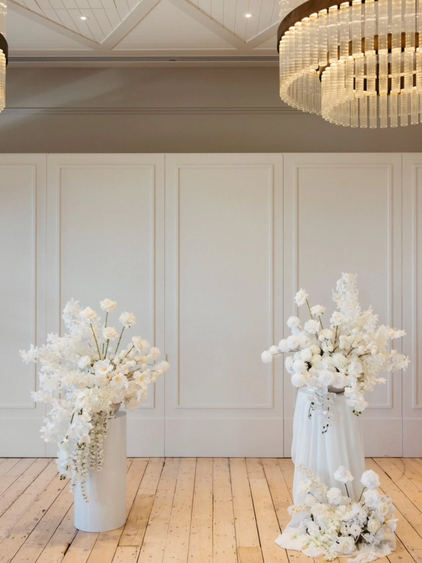 A closer look at Hannah and Rowan’s stunning white wedding at The Continental Sorrento! Soft orchids, sculptural blooms and clean lines from ceremony right through to the bridal table. Loved how timeless and calm this palette felt in the Grand Ballroom.
First 2 stunning photos captured by @whitesandwoods
We are loving this so much and can't wait to see more!
Bride: @hann_hendricks
All floral designs, concept, props, candles and signage by Decodays.
Feel free to inquire about our services and products xx
#Decodays #WeddingFlorist #ContinentalSorrento #SorrentoWeddings #MorningtonPeninsulaWedding #GrandBallroom #WhiteWedding #LuxuryWeddings #MelbourneWeddings #WeddingStylist #WeddingFlowersMelbourne #WeddingDecor #EventStyling #BrideToBe #EngagedCouple #SorrentoBride #PakenhamFlorist #MelbourneBride #WeddingInspo