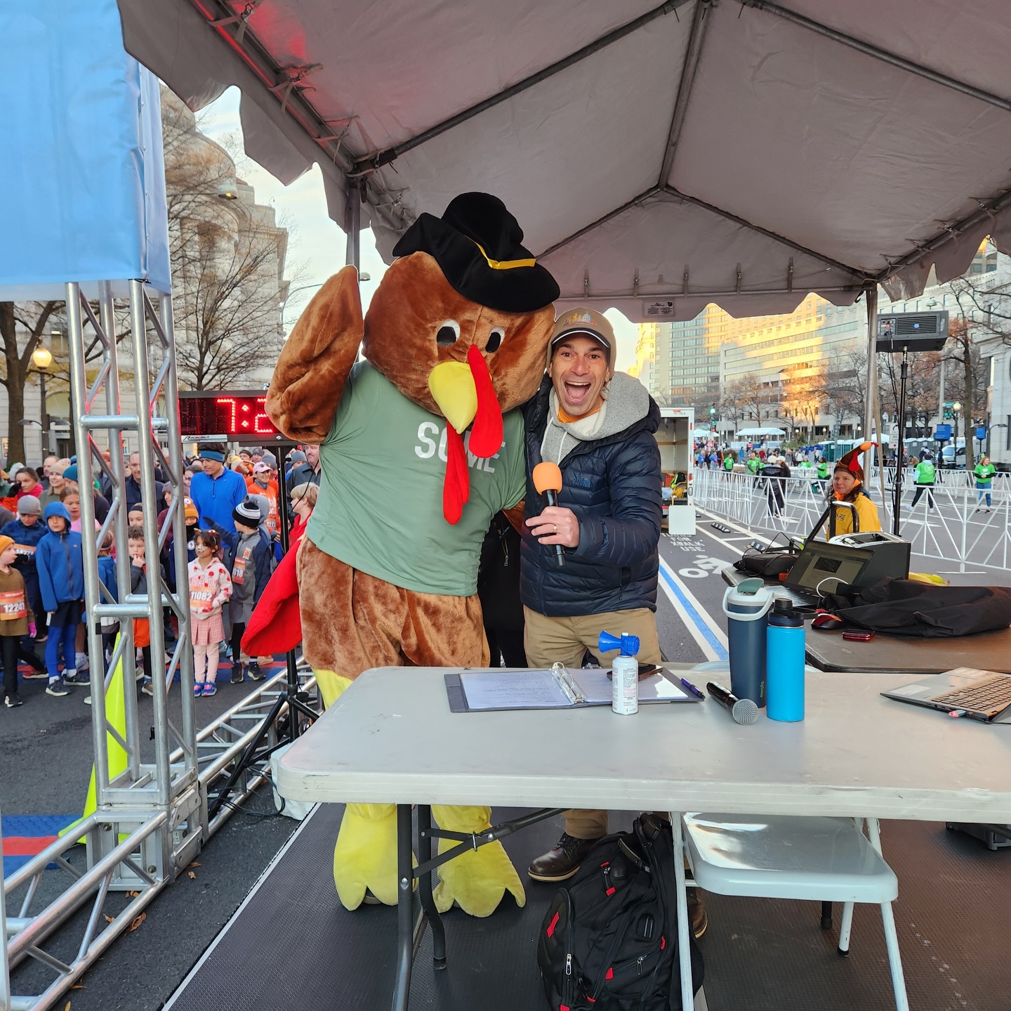 A couple weeks ago, I had the chance to announce D.C.’s biggest and only Turkey Trot, the Trot for Hunger at Freedom Plaza.
This event has now become my Thanksgiving tradition joining thousands of participants with great energy and festive costumes. @some_dc does incredible work providing food, housing and healthcare support to our neighbors across DC, and it’s always meaningful to play a small part in that. Already looking forward to next year. Thanks @embelcher
