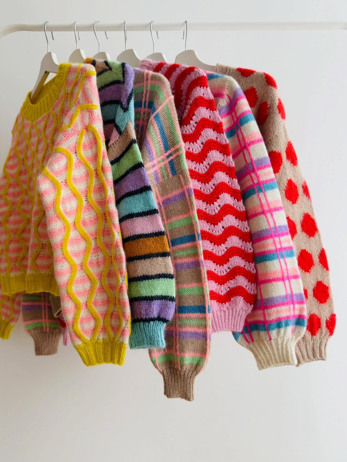 GIVEAWAY - Knitting Kit for a Design of Mine with Kaos Yarn 🧶 CLOSED- congratulations to @carosusan 🥳
.
Kaos Yarn and my designs have been a perfect match for 4 years now 🥰😍 As Christmas is close, Pia and I have a little surprise for you: You can win the knitting kit of your choice including pattern and yarn for a design of mine with the yarn from Kaos Yarn - and there are plenty (and 2 more are coming in the next few weeks 🥰😍). Piet Sweater or Cardigan, Jean Sweater, Arthur Cardigan, Funky Gustav Sweater, Hilma Sweater Junior or Hilma Cardigan Adult, Gerhard Sweater OR the Evelyne Top are included! All you have to do is:
.
- like this post 💕
- follow @kaosyarn and me 👯
- tell us in the comments which design of mine with Kaos Yarn is your favorite 🤩
- tag a friend in the comments who would love to knit a funky design with beautiful colors as well ☀️
.
Good luck 🍀
.
.
.
The giveaway is open worldwide until Friday, the 12th of December 2025, midnight Berlin time. The winner will be picked randomly and announced by me the day after. The yarn is sponsored by Kaos Yarn, the pattern is sponsored by me. Participants must be 18 years or older. This giveaway is not related to or endorsed with Instagram, and there is no cash equivalent. Beware of fake accounts asking for credit card information - I would never do that!
.
.
.
.
Advertising
.
#knitting #knittinglove #knittingaddict #knitknitknit #nevernotknitting #iloveknitting #imakemyownclothes #diy #diyfashion #slowfashionmovement #knitspiration #knitstagram #knittinginstagram #knittinginspiration #knittingismyyoga #knitter #knitwear #contemporaryknitwear #getyourkniton #knitweardesigner #knittersofinstagram #knittersoftheworld #strick #stricken #strickenmachtglücklich #strikk #strikking #tejer