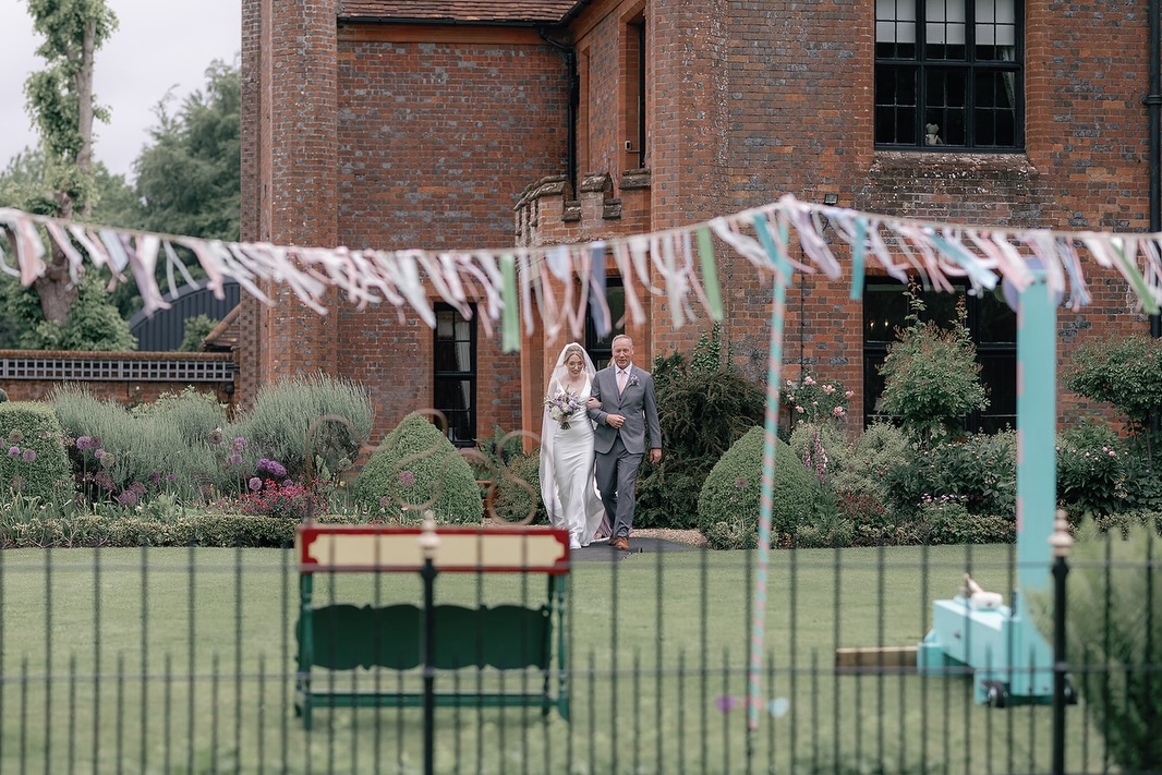 .
T H E . B E S T . D A Y S
Already dreaming of these days again. @cheniesmanorweddingsandevents snapped by @tashbustaphotography
#photobooth #photo #photography #photooftheday #horsebox #horseboxconversation #photo #photographer #hertfordshirephoto #weddingentertainment #hertfordshireweddingsupplier #hertfordhirewedding #hertfordshireweddings #essexweddingsupplier #bedfordshireweddingsupplier #cambridgeshireweddingsupplier #weddinginspiration #bridetobe #bridesofinstagram #hitchin #bride2026 #bride2025 #hertfordshirephoto #hertfordshirephotobooth #bedfordshirephoto #bedfordshirephotobooth #essexphotobooth #bohowedding #retrowedding #weddingphotography #pampas