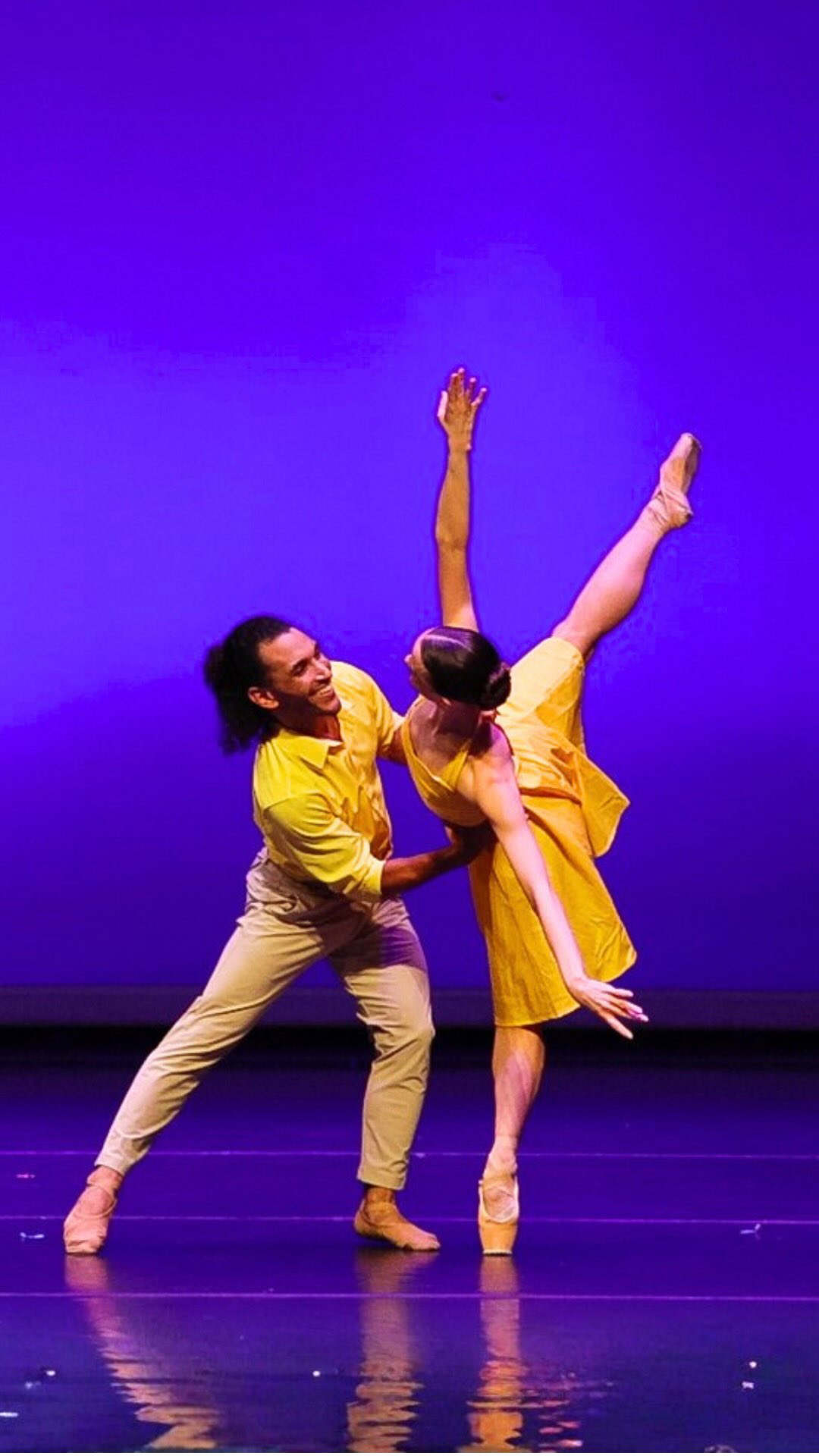 A recap of our first production of the season, Encore. It was a huge success. We had over 400 attendees and received over 70 raving reviews! Thank you all so much for allowing us to share our art in a warm and well received environment. On to the next one! This beautiful recap video was filmed by the talented @maeinlovefilms
#dancers #ballet #dancing #choreography #contemporarydance