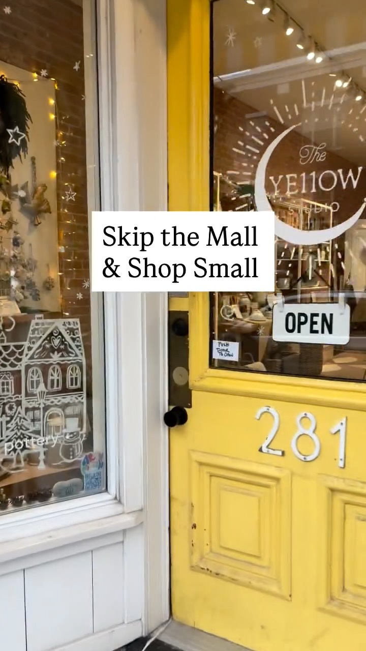 🎄✨ Shop Small This Season ✨🎄
… mostly because Malls suck and when you shop small, an actual human does a happy dance…
Support the little gals — we have cuter stuff anyway. 😉
#pottery #christmas #perfectgift