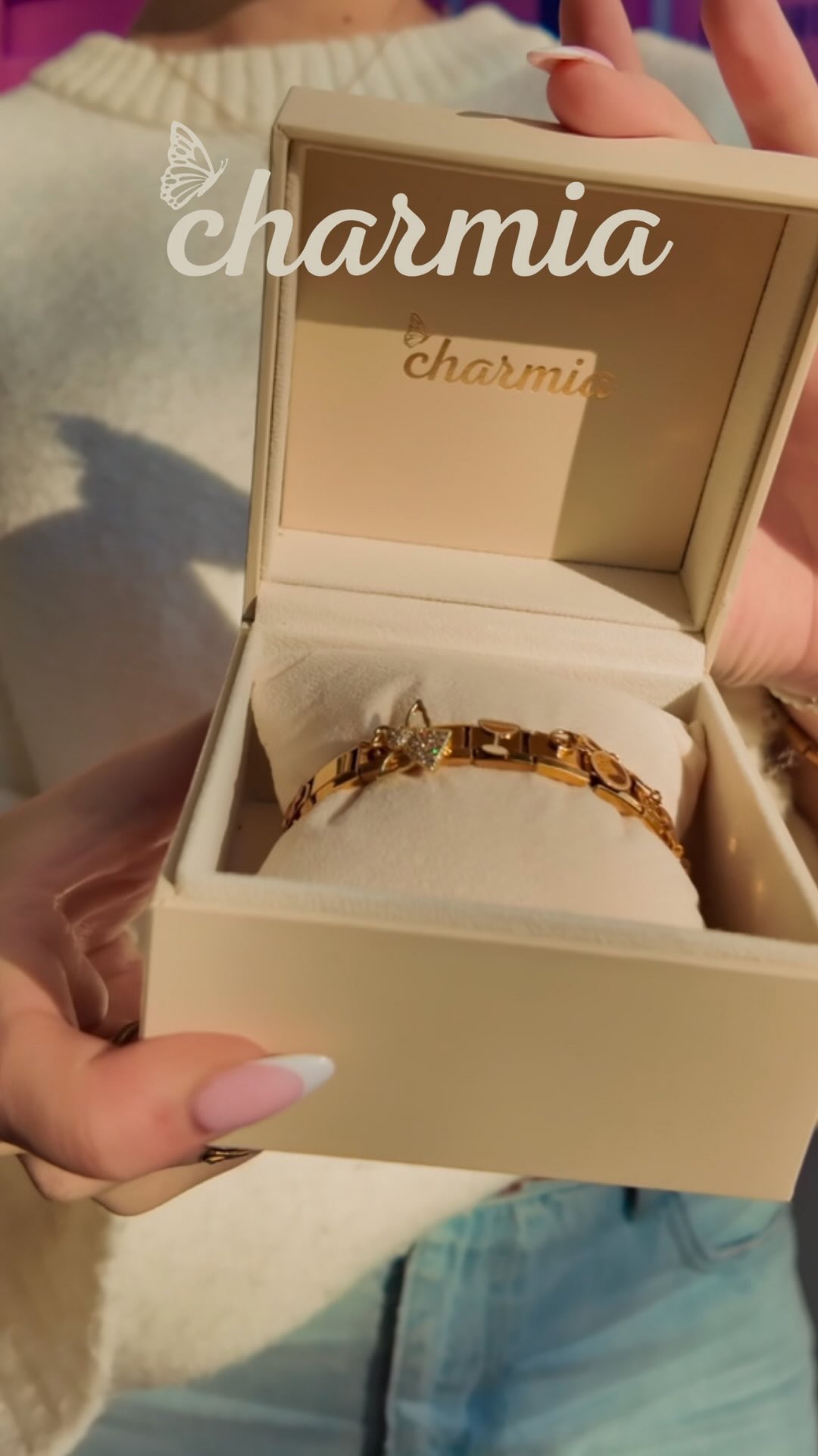 🌟 Markenkinder Adventsaktion 🌟
Zum 2. Advent gibt’s gemeinsam mit @charmia.de eine kleine Adventsüberraschung für euch. ✨
Das Armband findet ihr heute bei den verlinkten Creatorn im Giveaway 💖
@elifvrz
@lizzomarieee
@chiaradimprima
@leaisi
@lilly2acker
@xeniatsil
@jetteemariee
@nikelein
@serrablrn
@merve.mcn
#agentur #markenkinder #verlosung #gewinnspiel