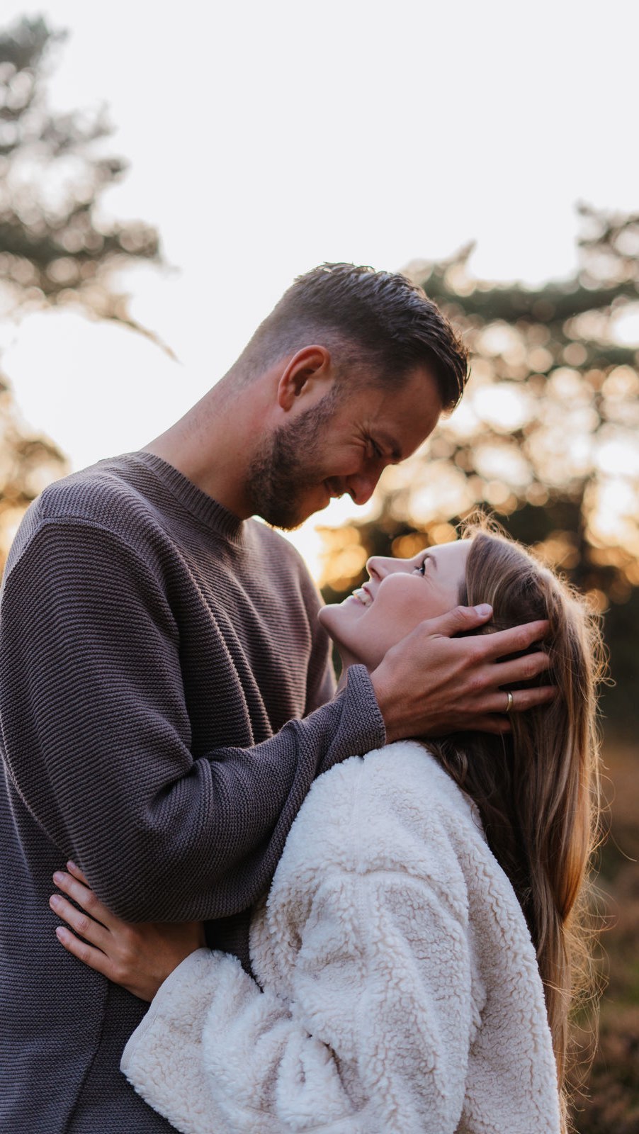 Sucht ihr noch ein Geschenk für eure Liebsten? Wie wäre es mit einem Gutschein für ein FOTOSHOOTING?
Ab sofort gibt es 20% Rabatt beim Kauf von Gutscheinen. 💛✨🤗*
Alles ist möglich:
#mommyandkids
#familienshooting
#babybauchshooting📷👪
#newbornsession
#paarzeit
#metime
#afterwedding
#mehrgenerationen
Die Aktion gilt bis zum 15. Dezember. 🥰🗓️
Meldet euch gern!
www.vom-licht-gekuesst.de
#danke2025 #rabatt #sale #gutschein #supportyourlocal #reinfeld #badsegeberg #lübeck #badoldesloecity
Ausgenommen sind Hochzeiten*