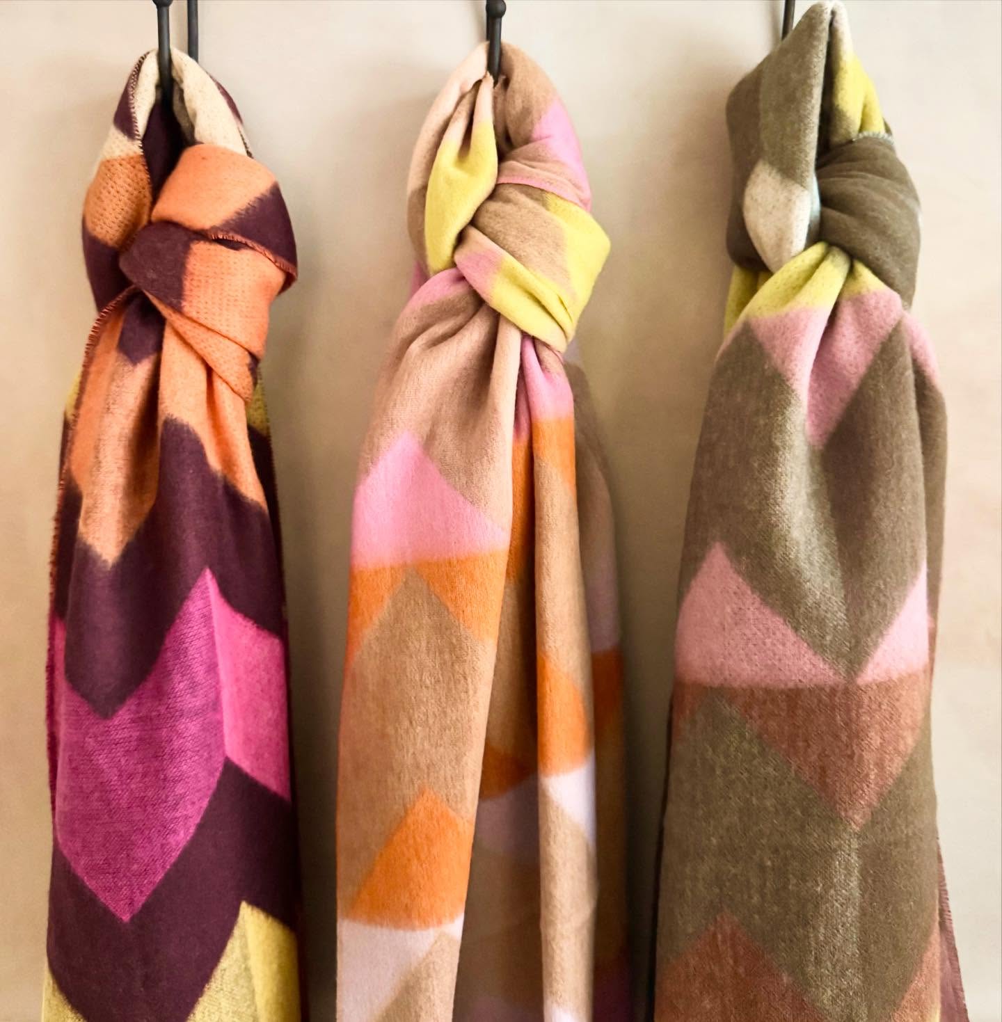 25% OFF on all of our ladies scarves and hats!! We have a great selection of colors and styles, so pop in! #winterfashion❄️ #winteraccessories #ladiesaccessories #shoppatinagreen