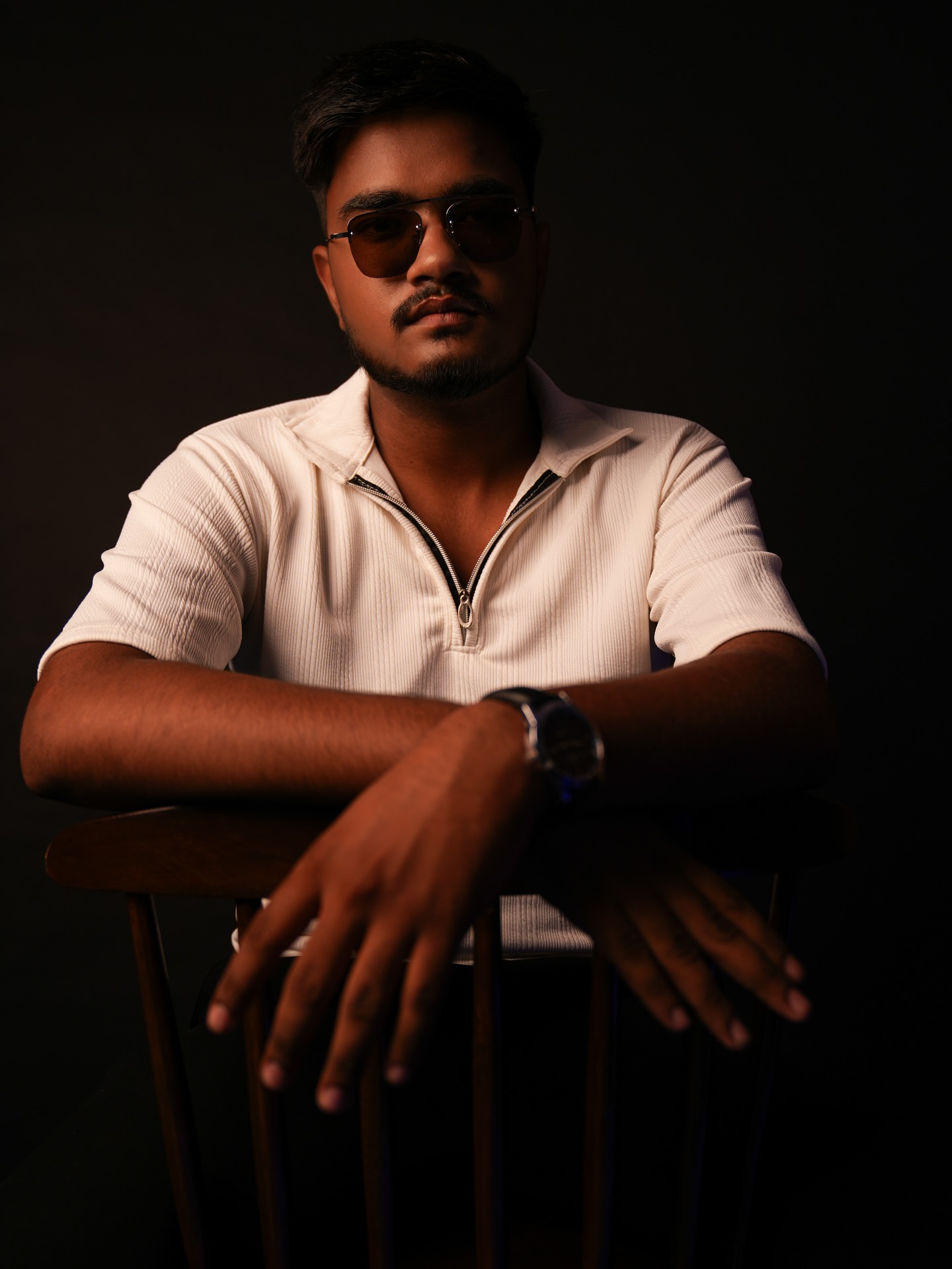 From a spark of curiosity to commanding the decks that journey is what defines real passion. 🎧🔥
Meet @groovewithluv , one of our talented artists who joined Rewire right after his 12th boards and chose the path that truly moved him: music. 🌟
Last night at @kakaporestaurant , he delivered an electrifying set, proving that dedication and persistence always show on stage. 🚀
Proud moment for the entire Rewire community.
#RewireMusicAcademy #DJLifeIndia #DelhiDJs #KakapoMehrauli #RewireArtists #ElectronicMusicIndia #DJPerformance #DeckLife #artistjourney