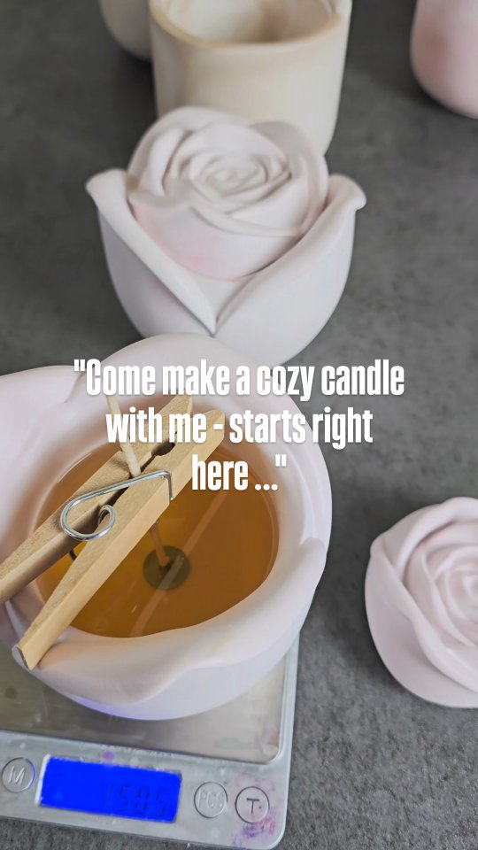 Pouring coziness one candle at a time
#floralcandles #cozyhomevibes#handpouredsoycandles #waxlover #smallbusinessuk
