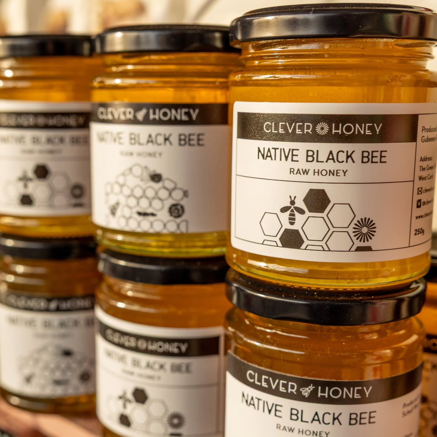 We are getting all stocked to be back open tomorrow at 9.30 in Airfield 🎄
See you there @airfieldestate ✨
#farmersmarket #shoplocal #christmas