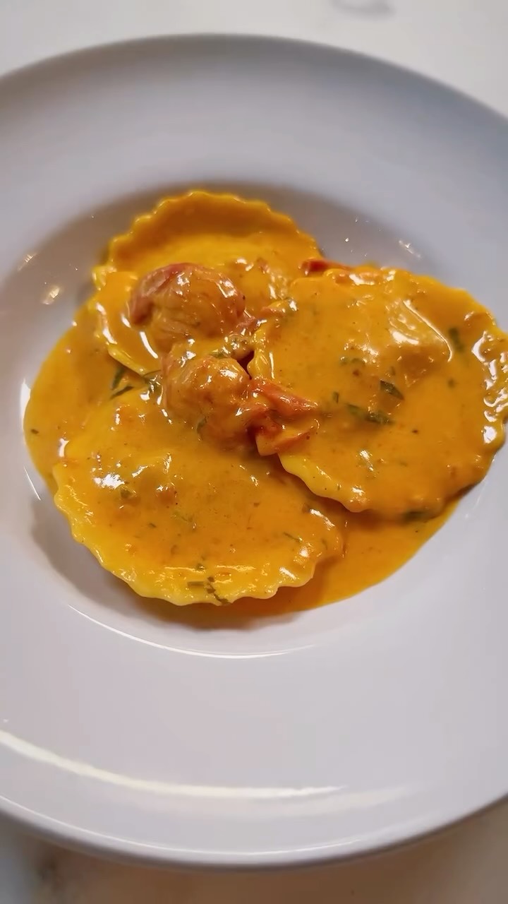 Join us this Saturday night for our Christmas bingo night limited availability! Call the restaurant to book now 🥳