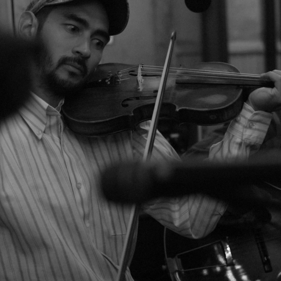 Here's a little footage from our time in Brooklyn at @sunnysbarofficial in November.
A big thank you to everyone who came out and to @elenapolicky_photography for capturing "Draggin' the Bow".