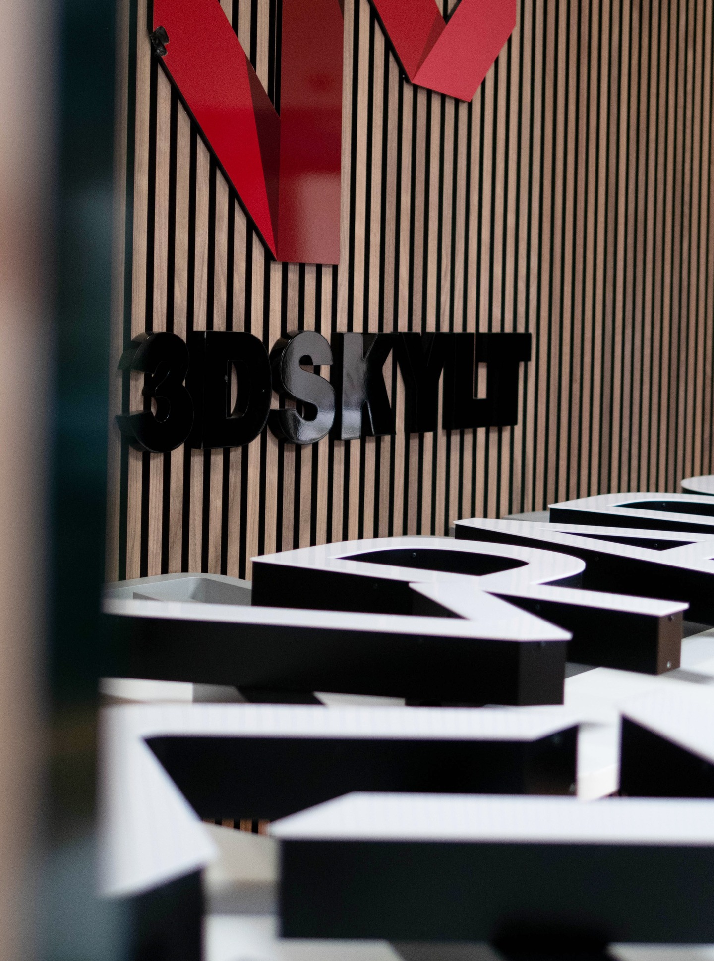 3Dskylt din lokala skylttillverkare!
Sätt ditt företag i rampljuset och få kunder att stanna och beundra.
www.3dskylt.se
#3dskylt #skyltar #skylt #företag #skylttillverkning #3dsign #3dskyltar #signfactory #channelletters #3dletters