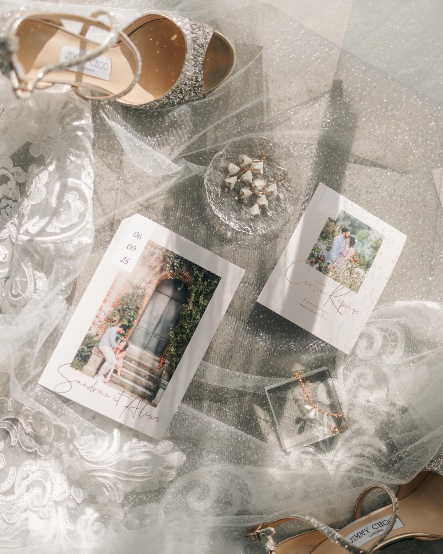.
Les petits détails mais qui ont une grande importance.✨
.
#photographetours #indreetloire #toursmaville #photographecoupletours #regioncentre #seancecouple #futursmaries #seanceengagement #photographemariage #mariage2027 #futursmariés2027 #mariageregioncentre #loirevalley #loirevalleywedding #loirevalleyweddingphotographer #engagementsession #castleloirevalley #romanticphoto #romanticphotography #romanticwedding #mariageromantique #photographeromantique