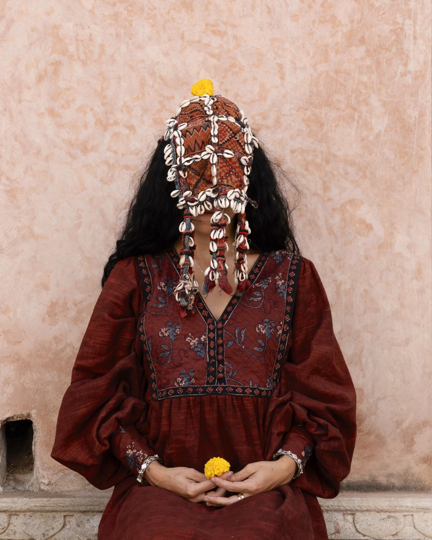 THAAMSZ x TIRTHA.STUDIO
Dress: @thaamsz worn by @saraji.santarelli
Picture by @tirtha.studio