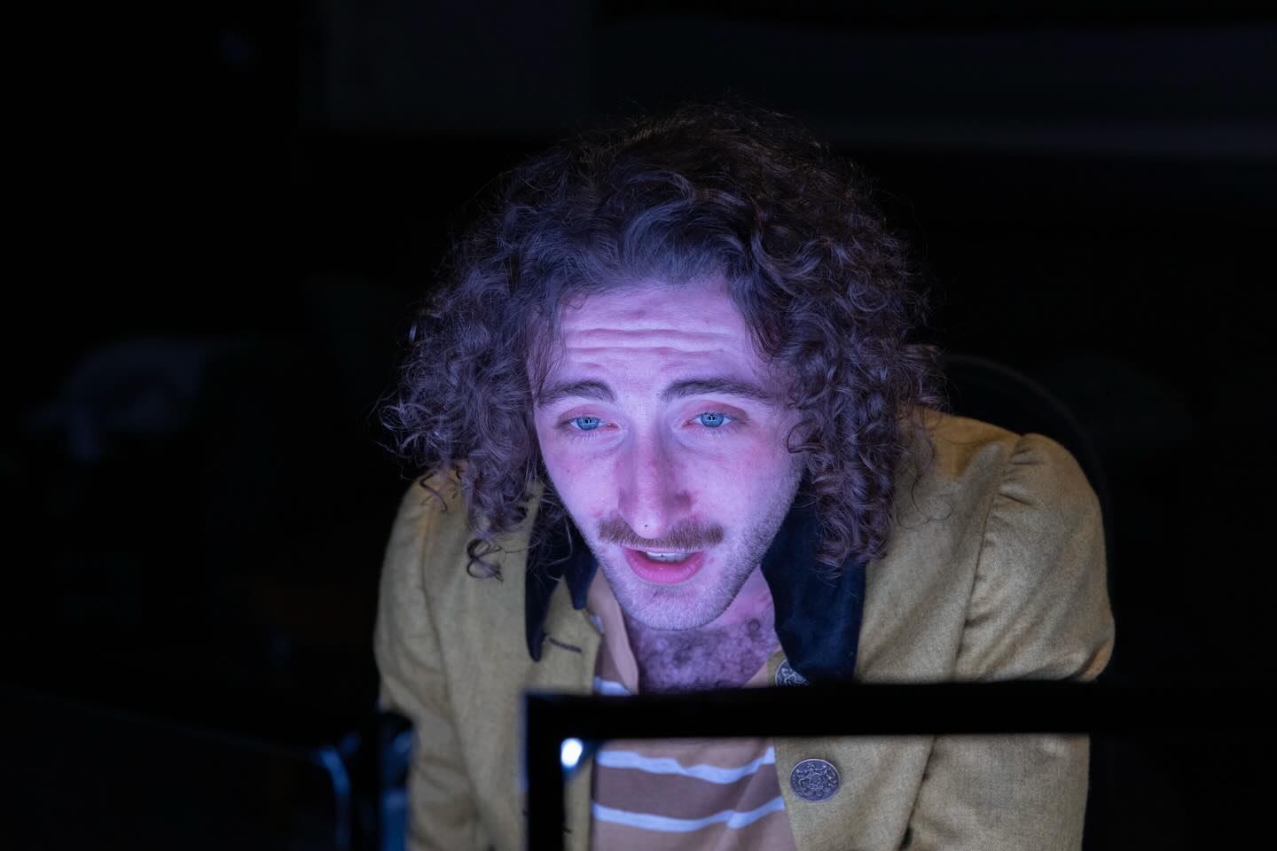 Happy Closing to STILT at Corrib Theatre in Portland, OR!
Thank you to Corrib for commissioning this piece, and thank you so much to the whole team for the artistry you brought to this weird little play I’ve written! I’m so moved to see that it resonated with audiences, and it’s been so beautiful to see the ways in which this production has truly cracked open a new understanding of the ways in which we tell ourselves stories to understand our traumas.
Big love to the whole team! 🧙🏻♂️🫅
Cast
TJ - Max Bernsohn
Chris - Jonathan Hernandez
Fiadh - Olivia Mathews
With brief recorded voice performances by Ruairí Heading and Tom O’Leary
Creative Team
Playwright - Joy Nesbitt
Director - Holly Griffith
Scenic & Props Designer - Kyra Sanford
Lighting Design - Kelly Terry
Sound Design & Assistant Stage Manager - Daye Thomas
Costume Design - Ahmad Santos
Dialect Coach - Denise Hoey
Stage & Production Manager - Colin Herring
Trauma Specialist - Rebecca Davis
Fight & Intimacy Coordinator - Kristen Mun-Van Noy
Assistant Fight & Intimacy Coordinator - Adam Mun-Van Noy
Photos by Elijah Hasan