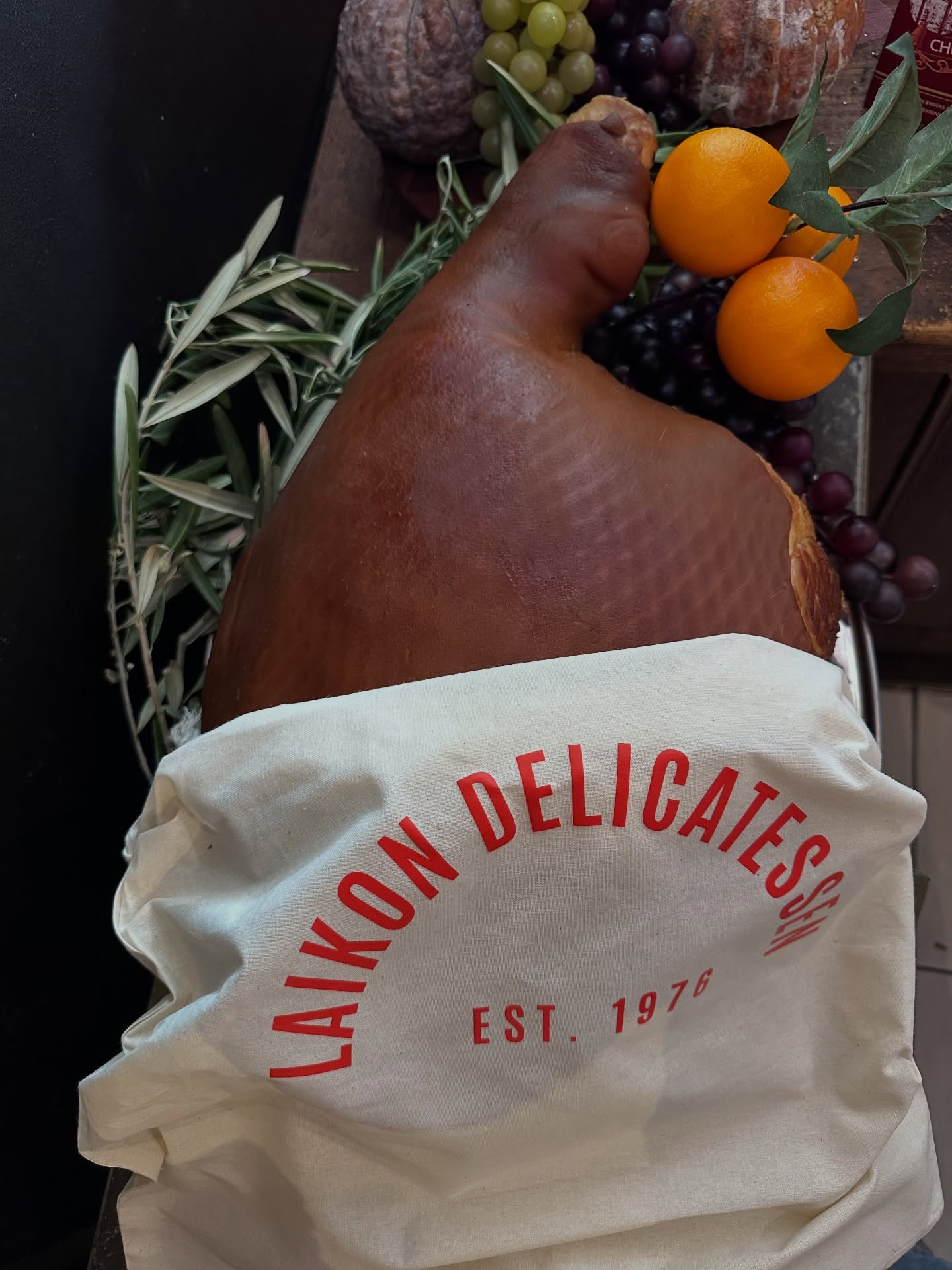 Christmas has officially arrived at Laikon 🎄✨
Our shelves are filling with all the festive favourites — from our beautiful glazed & unglazed Christmas hams to the sweetest gingerbread houses ready to take centre stage on your table.
Whether you’re hosting the whole family or bringing a little something special, we’ve got everything you need to make the season feel deliciously simple and full of heart.
Pop in, say hello, and let us help you get Christmas sorted the Laikon way. ❤️
#LaikonDeli #RichmondLocal #ChristmasAtLaikon #ChristmasHams #GingerbreadHouse #FestiveFood #MelbourneFoodies #HolidayTable #SupportLocal #LaikonFamily