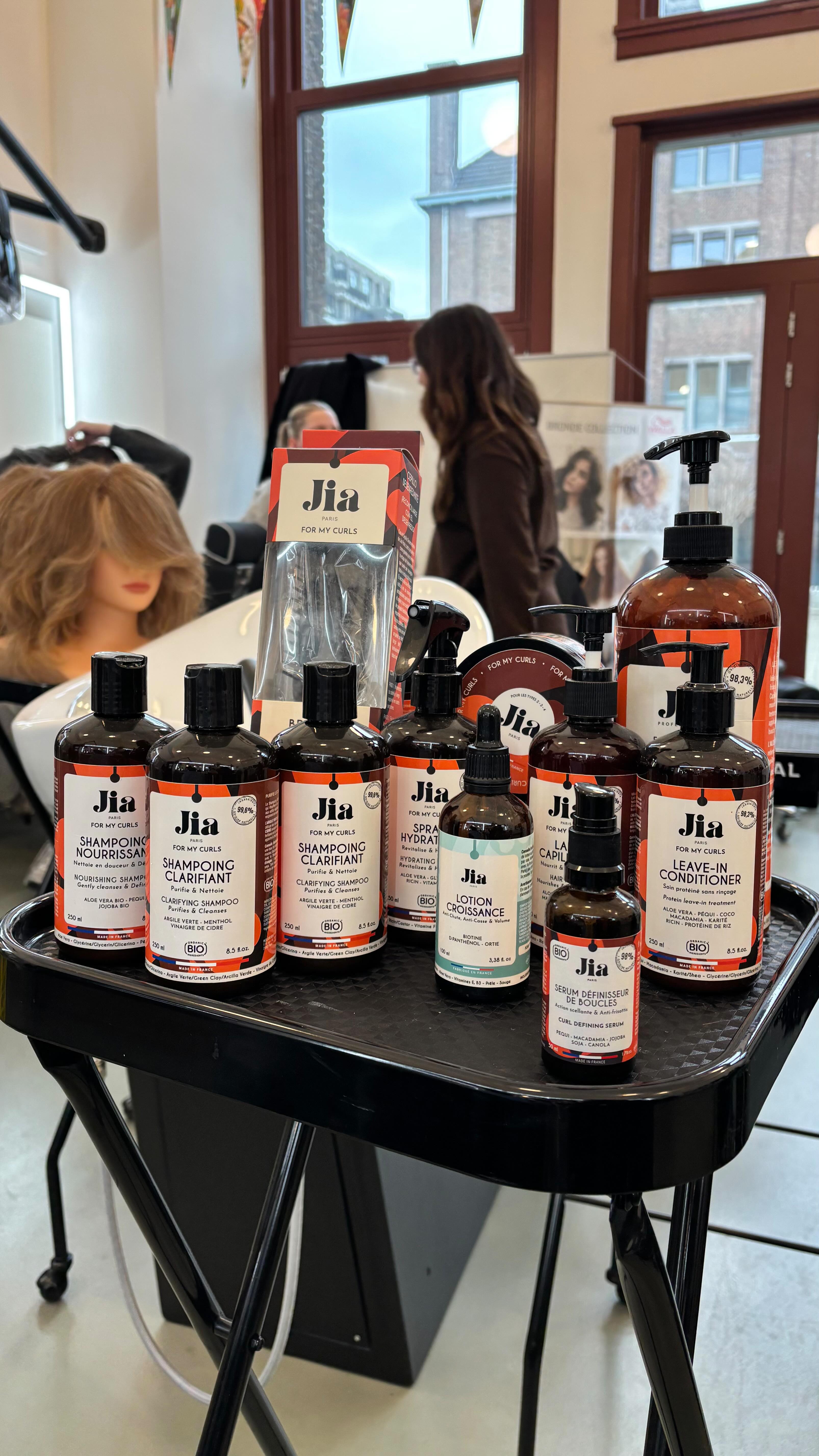 Education is the key to success.
#CurlyHairEducation #CurlsAndFros #CurlyHairCommunity #HairAcademy #CurlSpecialist