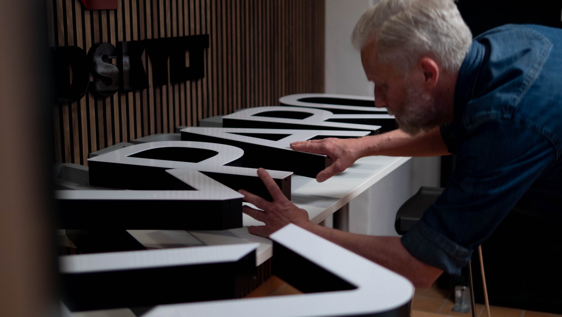 Vi tillverkar exklusiva 3D-skyltar.
Höj din fasads och verksamhets profil redan i dag.
Fyll i vårt formulär för att få en kostnadsfri offert.
#skylt #reklam #3dskylt #3dsign #3dsigns #channelletters #malmö #stockholm #grafiskdesign #graphicdesigners #marketing #webbyrå #webdesign #store #signmaker